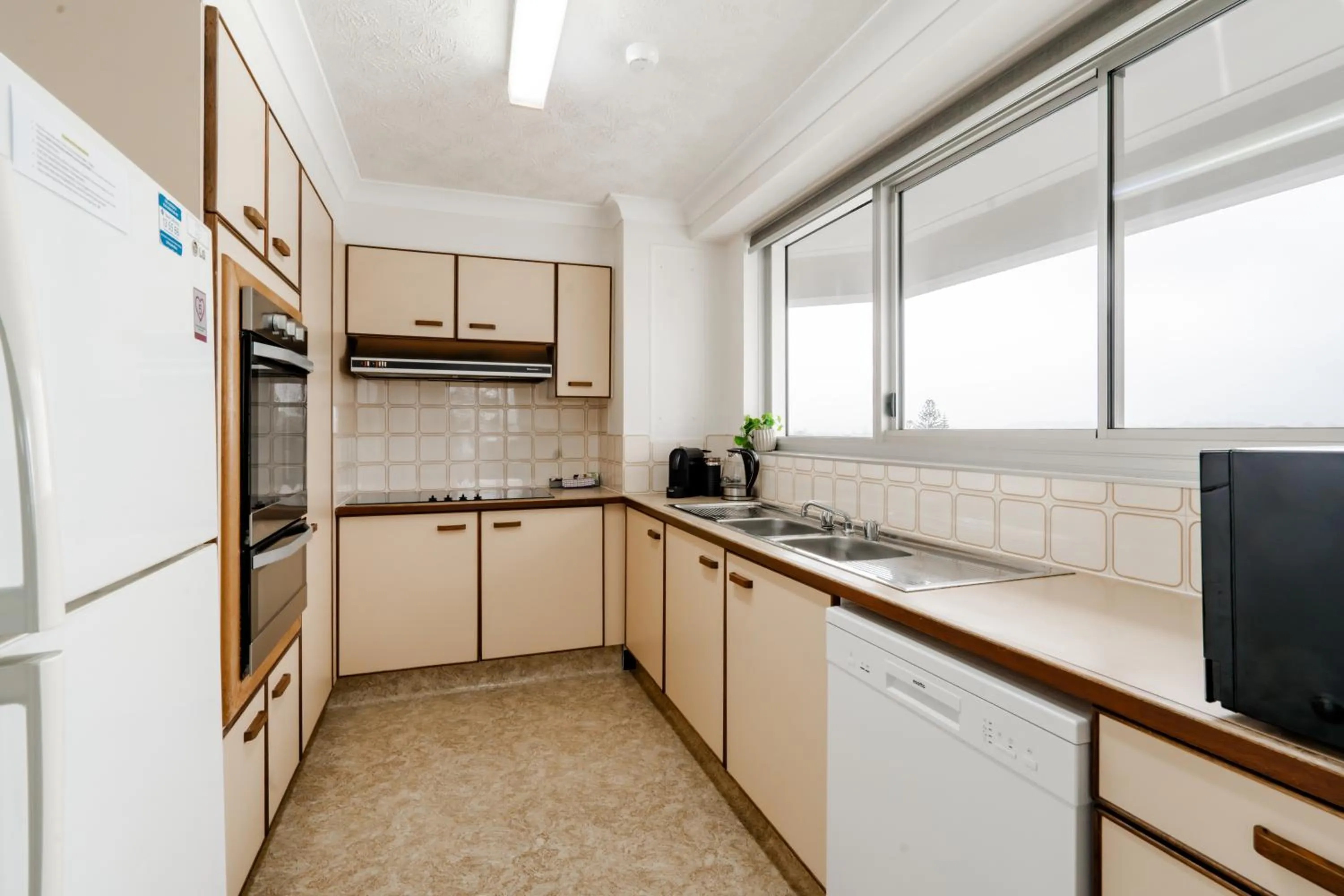 Cashelmara Beachfront Apartments