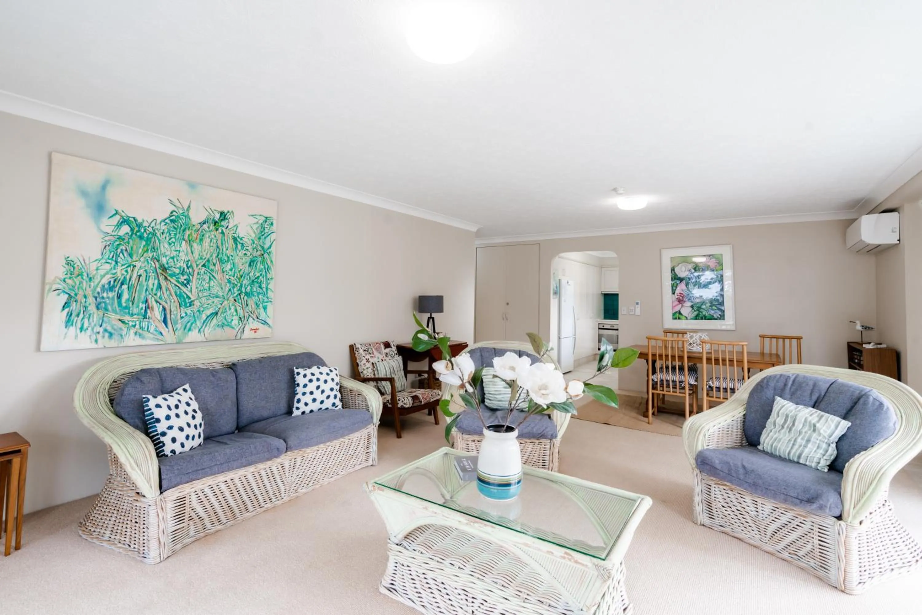 Living room in Cashelmara Beachfront Apartments