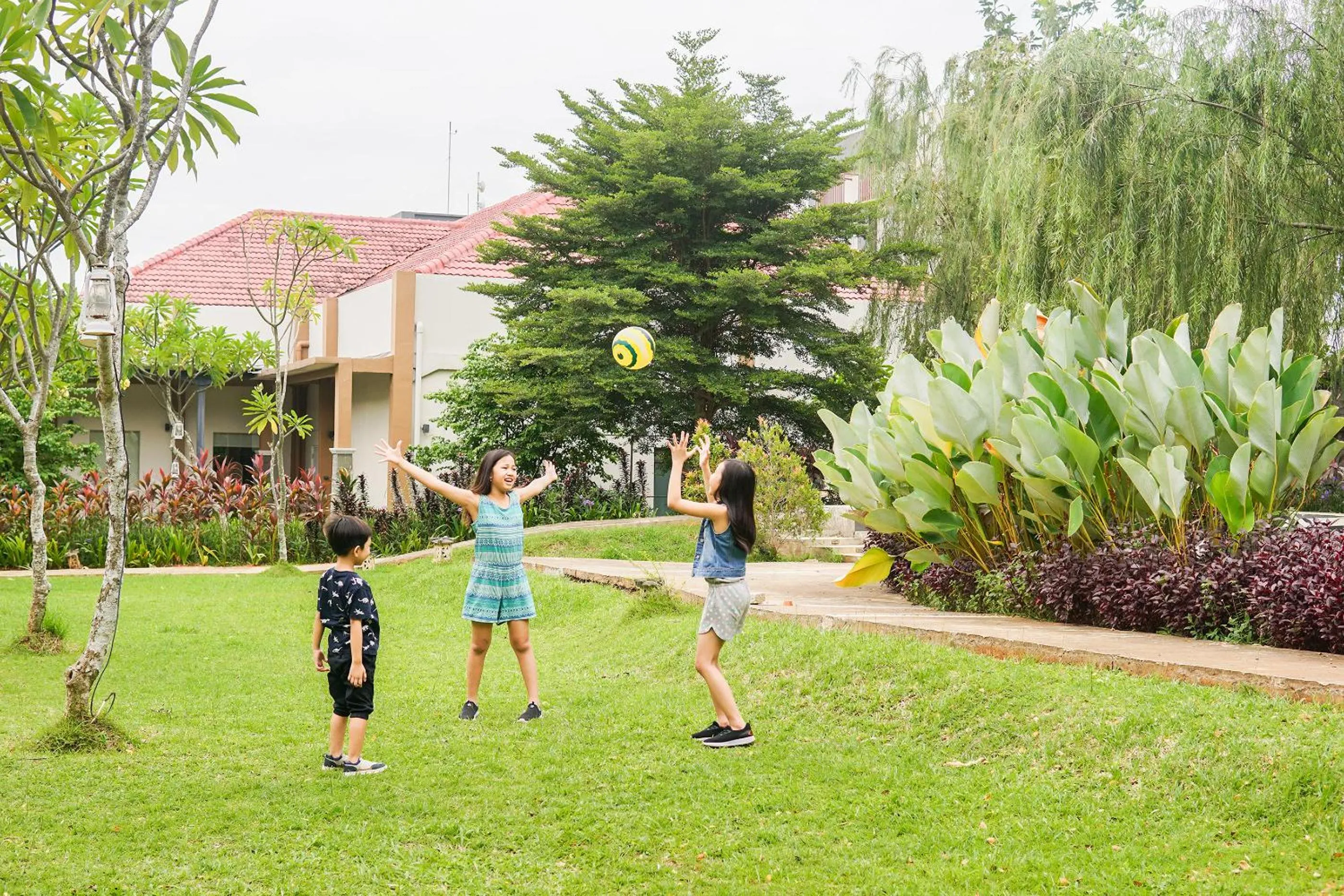 Garden in Front One Akshaya Hotel Karawang