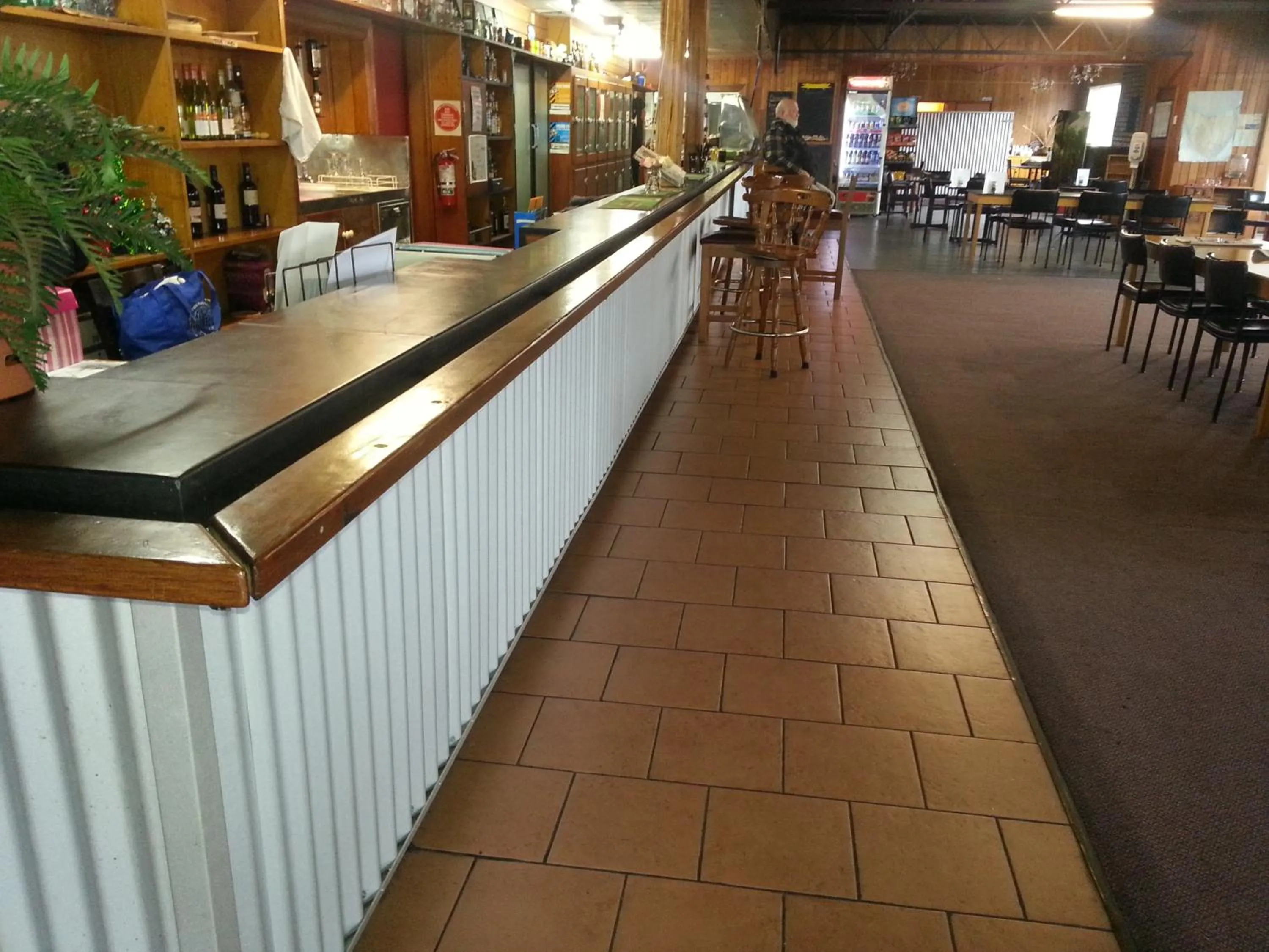 Restaurant/places to eat in Tullah Tavern