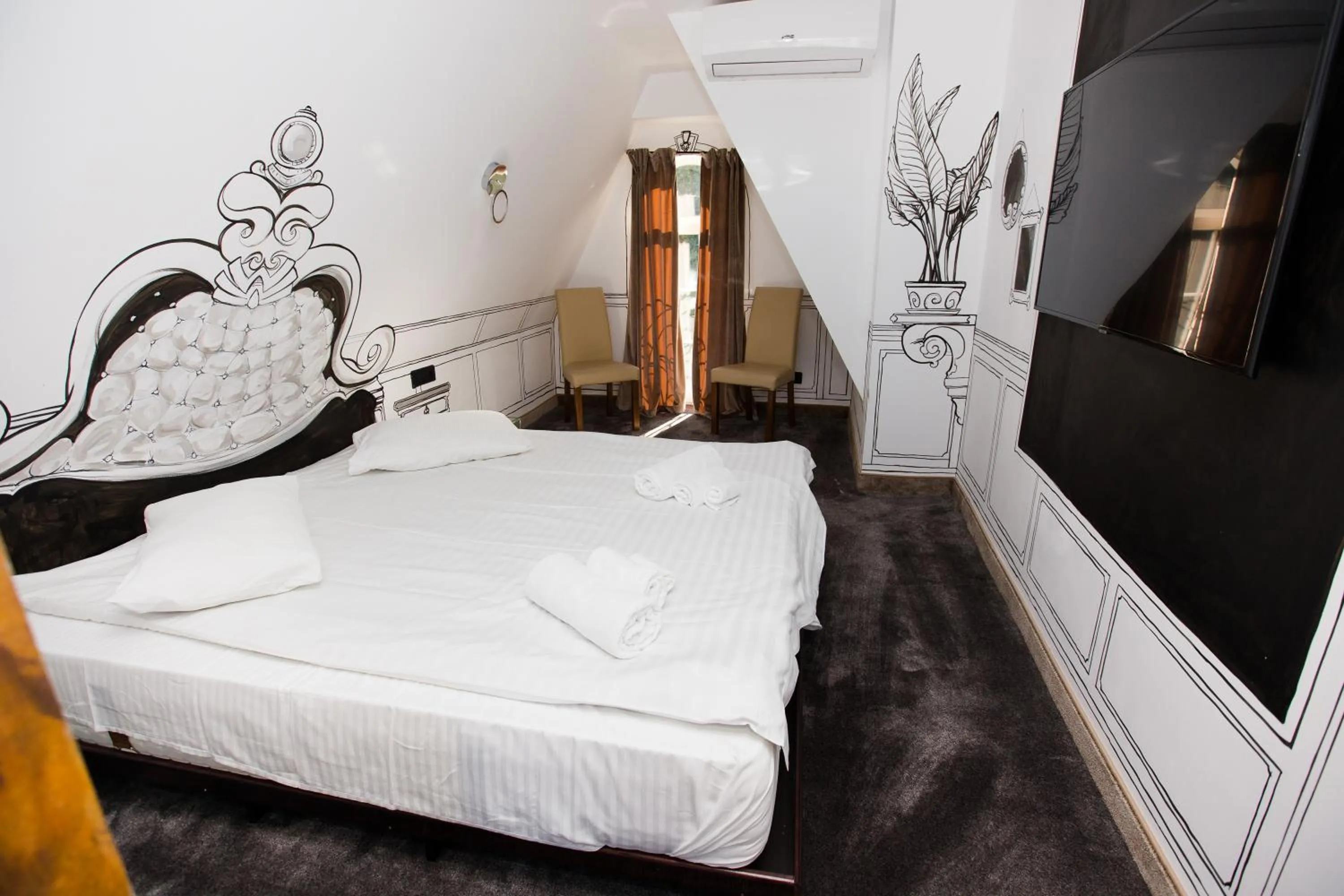 Bed in Wonderland Cluj Resort