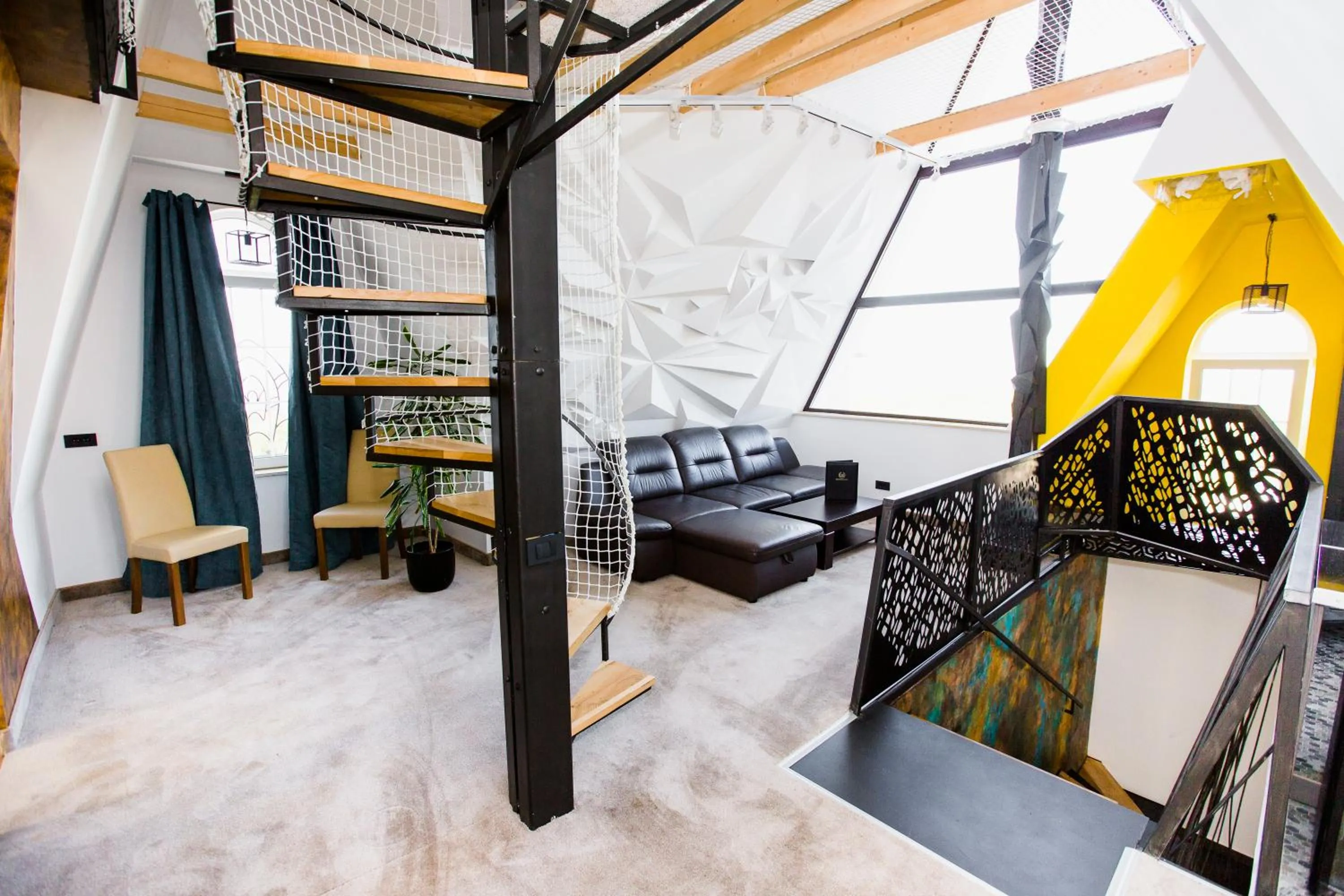 Living room, Bed in Wonderland Cluj Resort