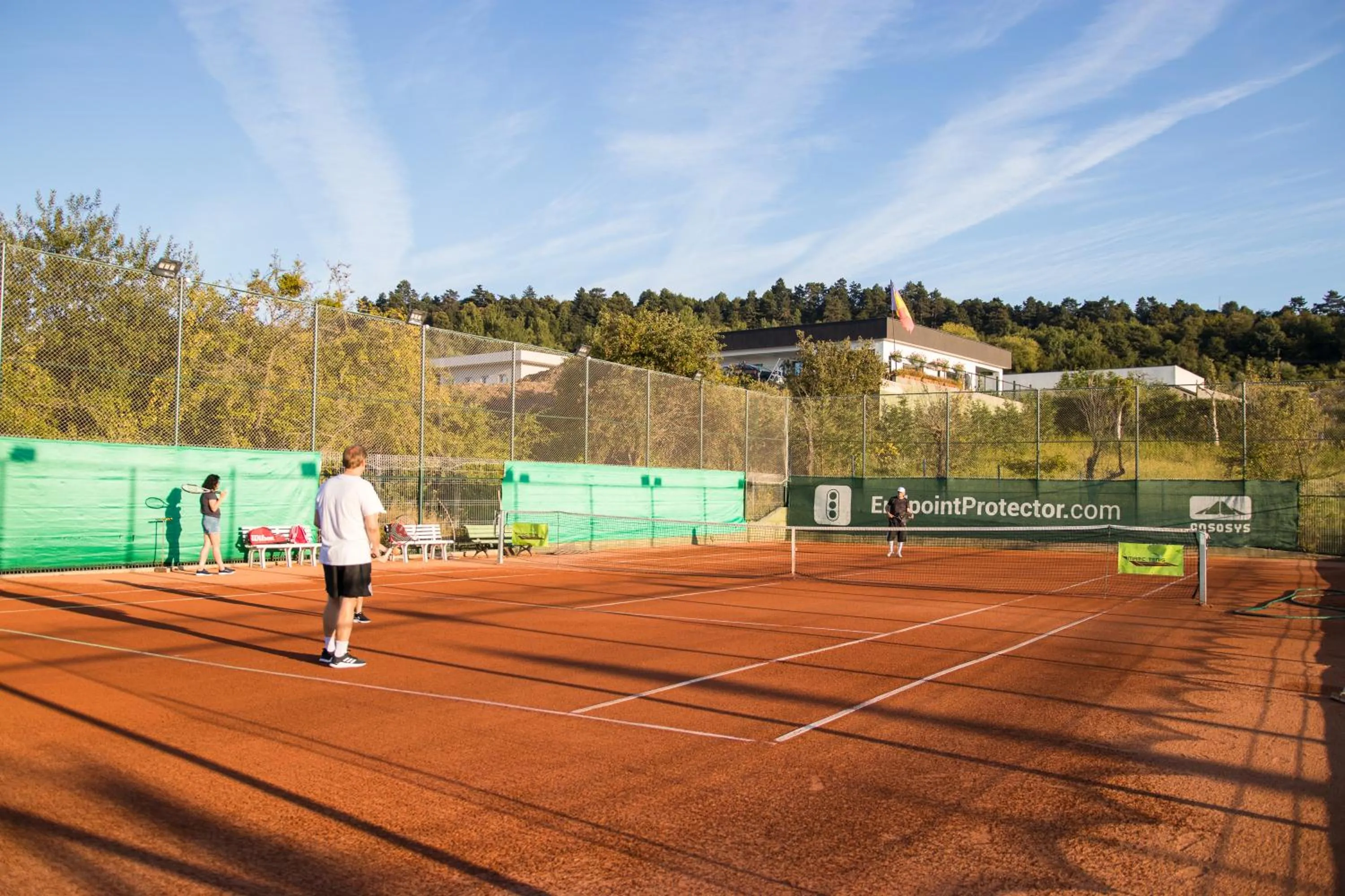 Tennis court in Wonderland Cluj Resort