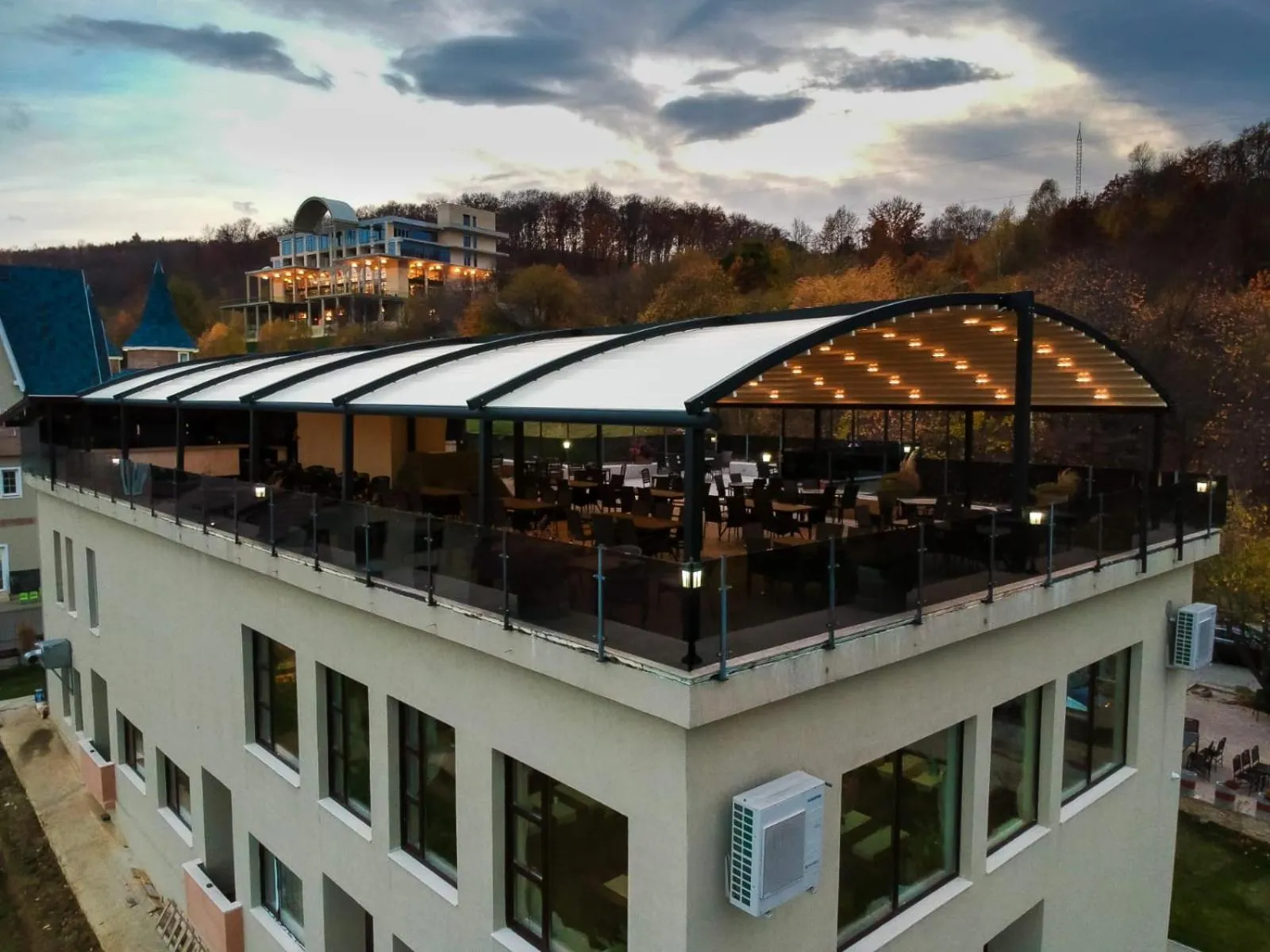 Restaurant/places to eat in Wonderland Cluj Resort