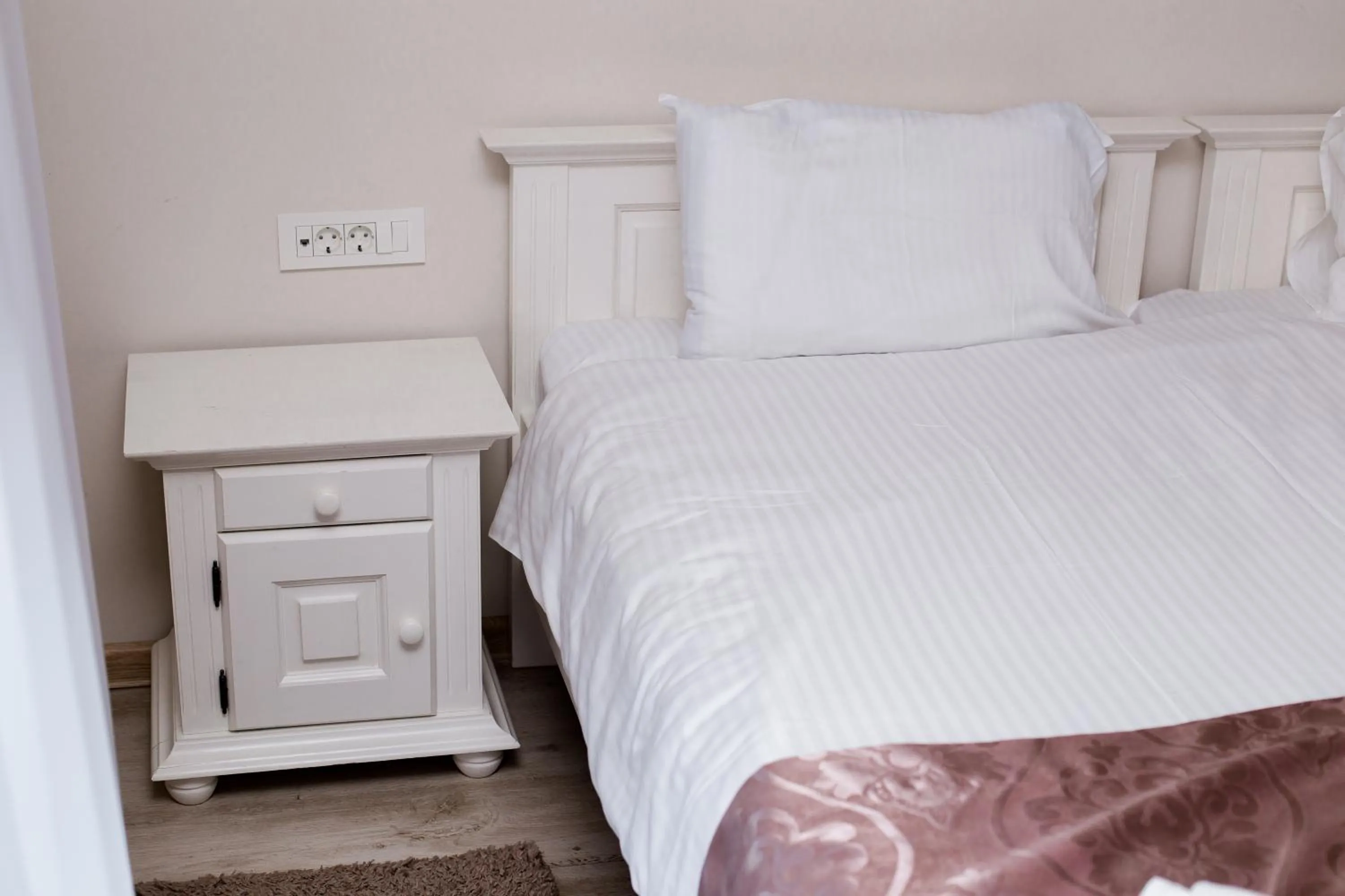 Bed in Wonderland Cluj Resort