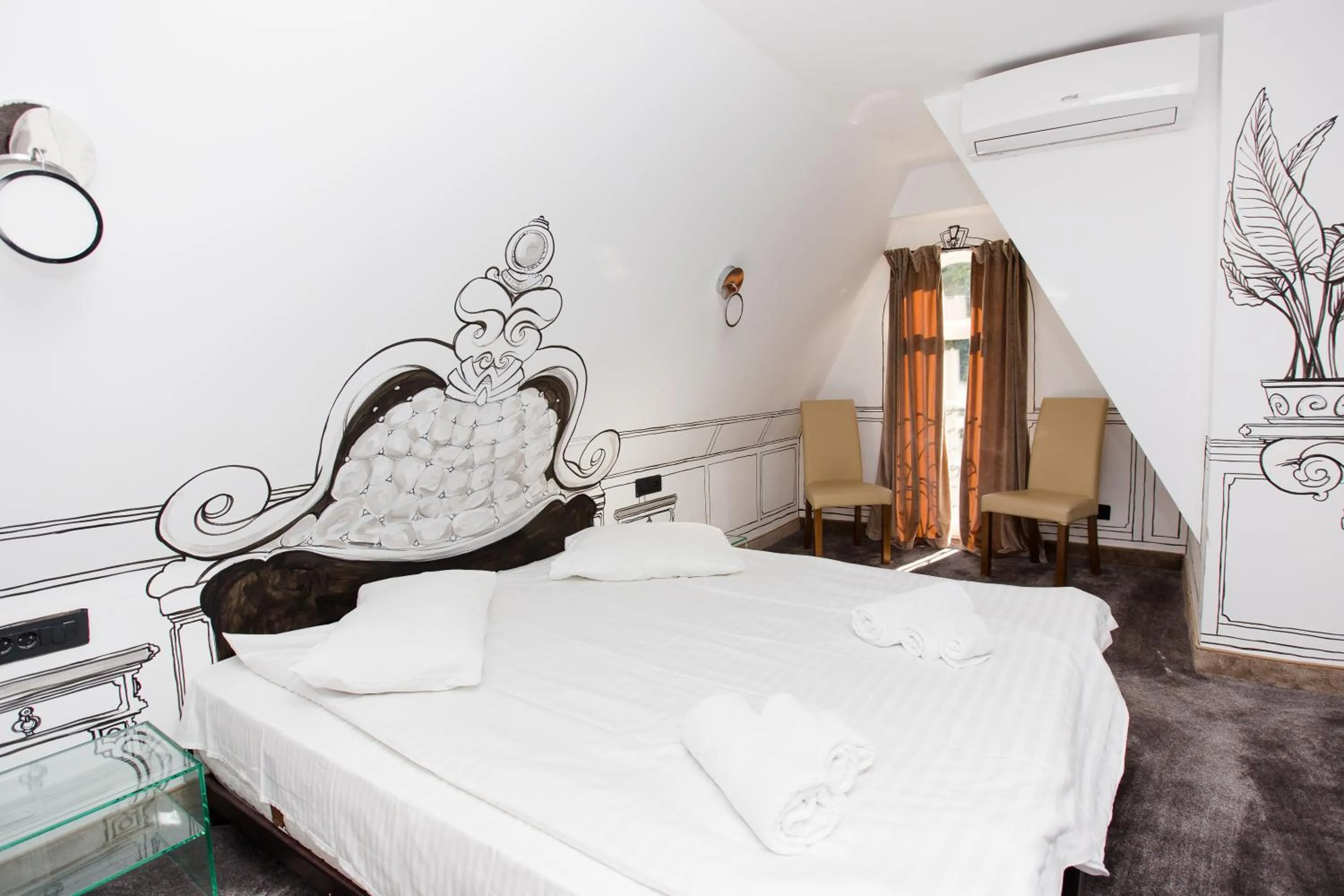 Bed in Wonderland Cluj Resort