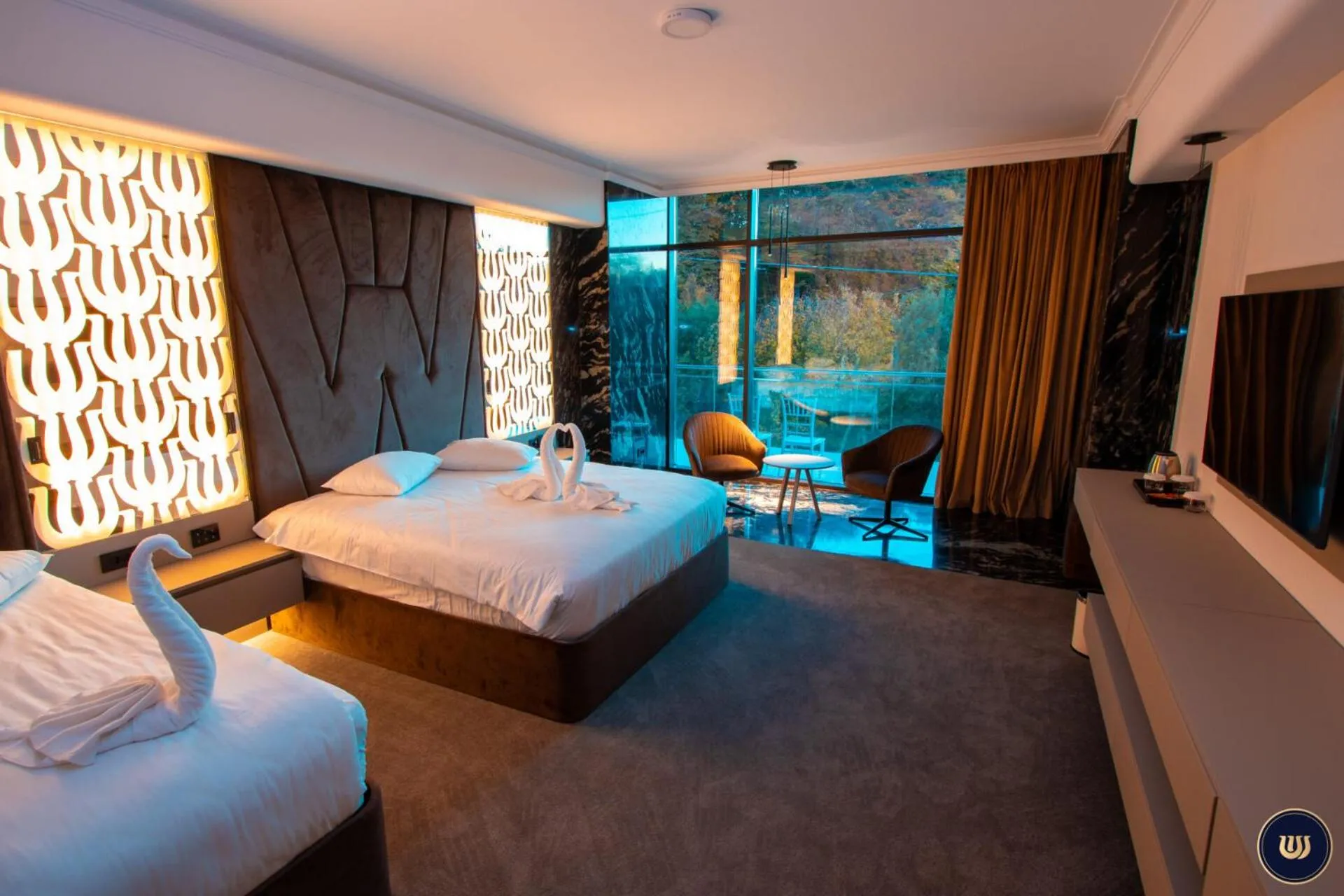 Bed in Wonderland Cluj Resort