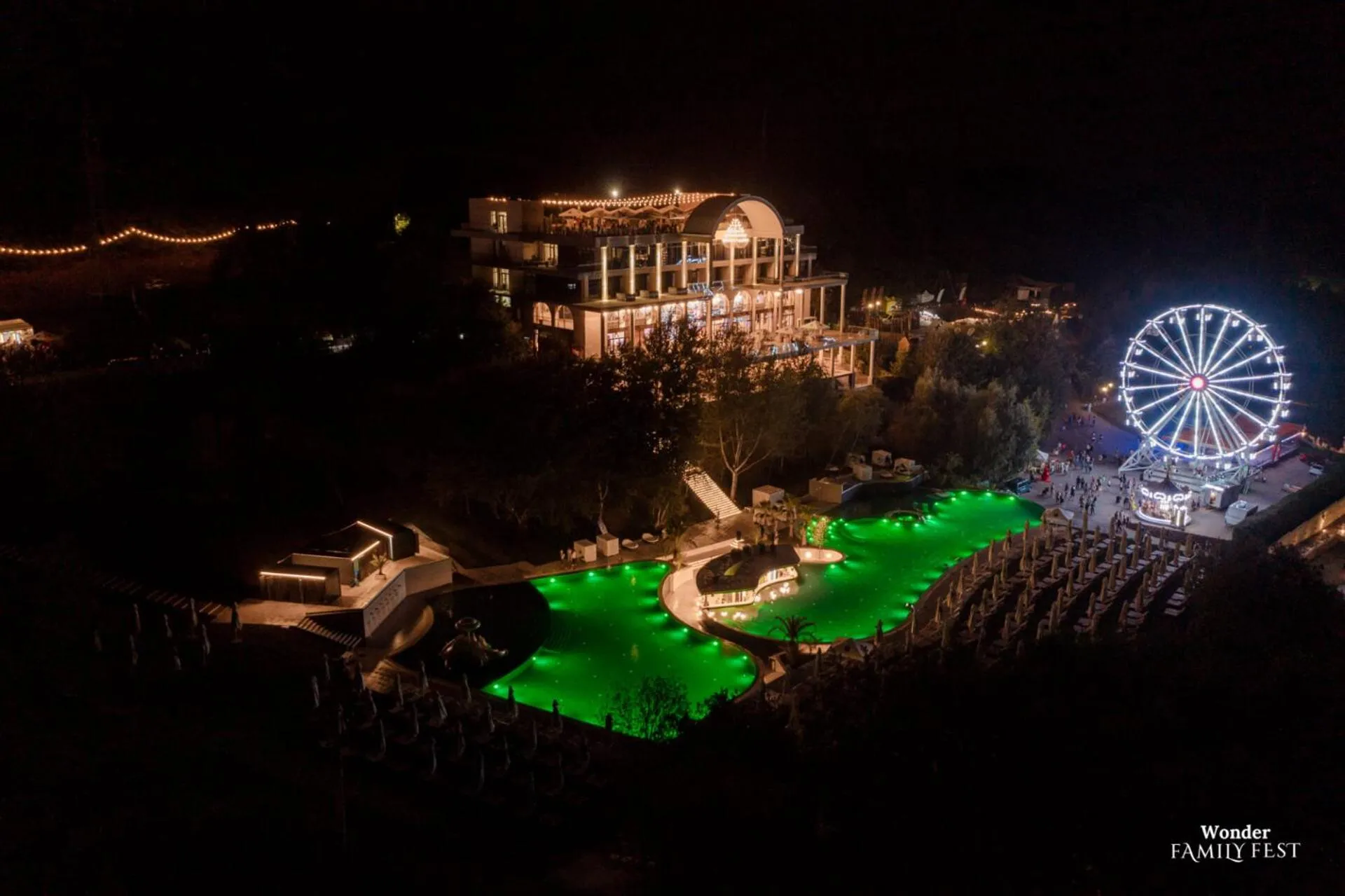 Swimming pool in Wonderland Cluj Resort