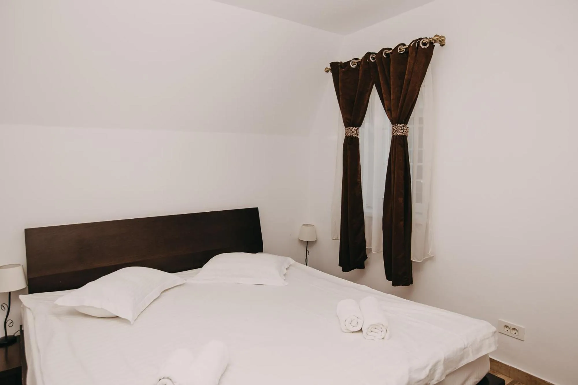 Bed in Wonderland Cluj Resort