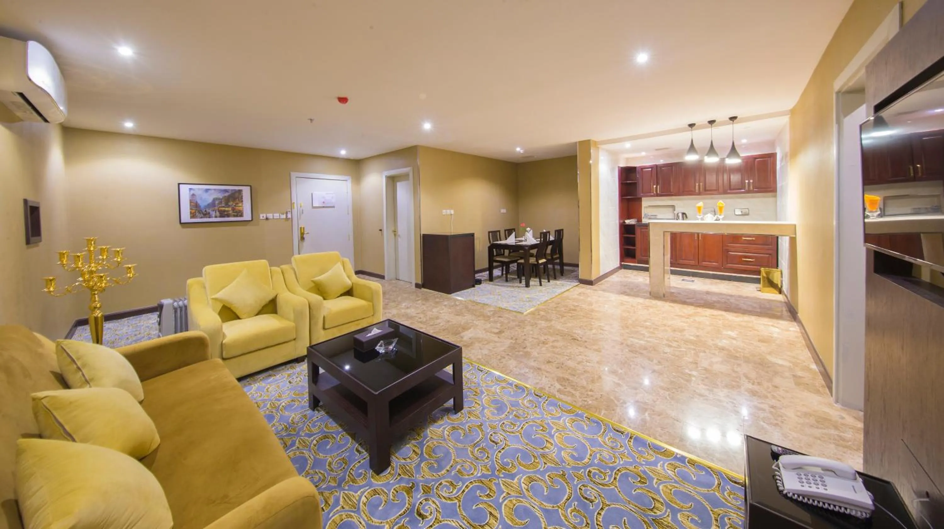 Rollins Hotel