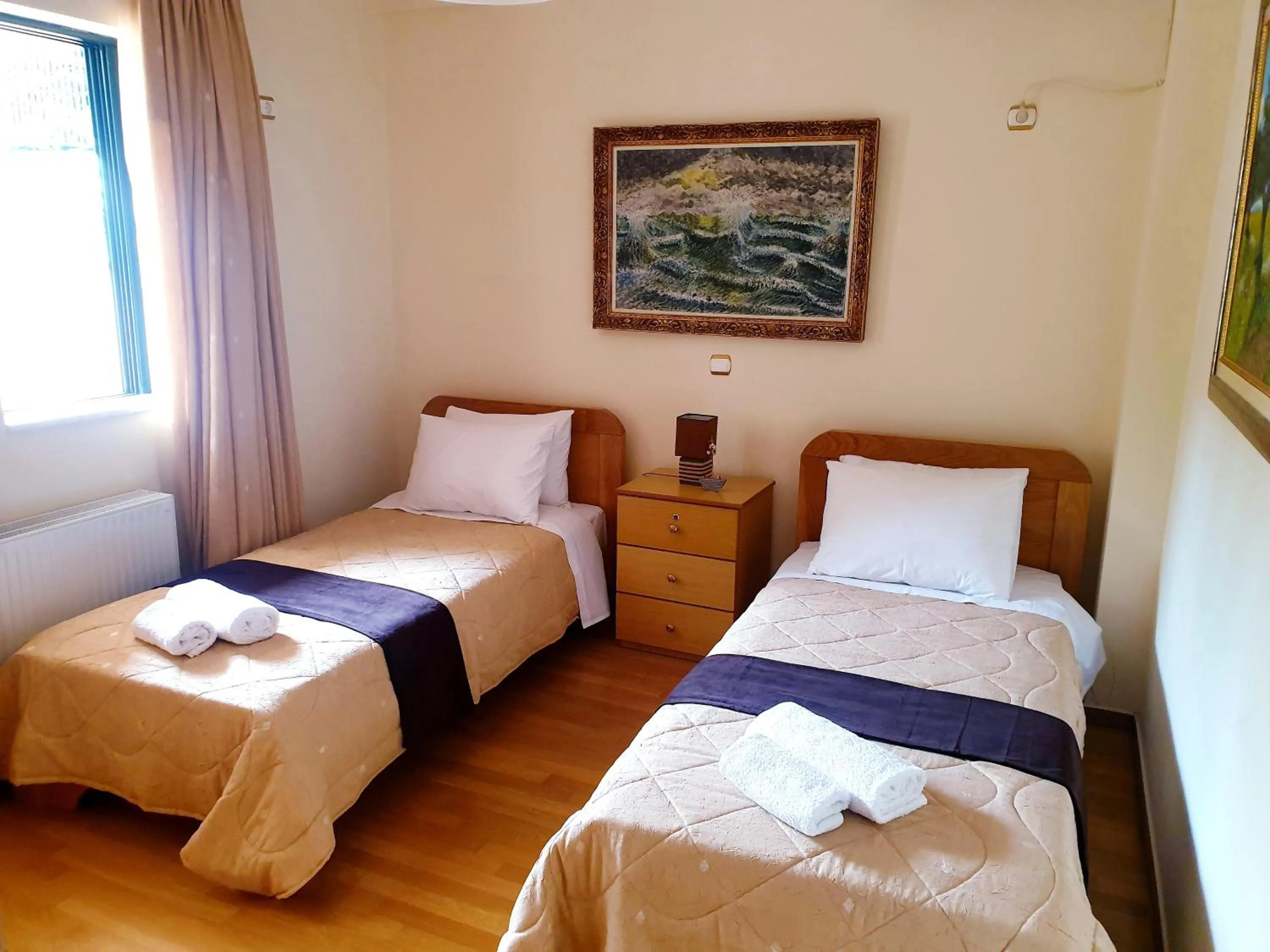 Bed in Elaianthos