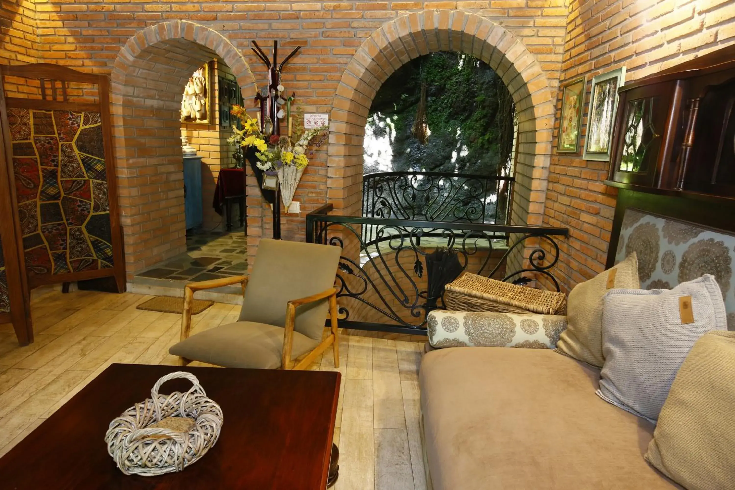 Lounge or bar in Bloom Boutique Hotel Lounge or bar in Bloom Boutique Hotel