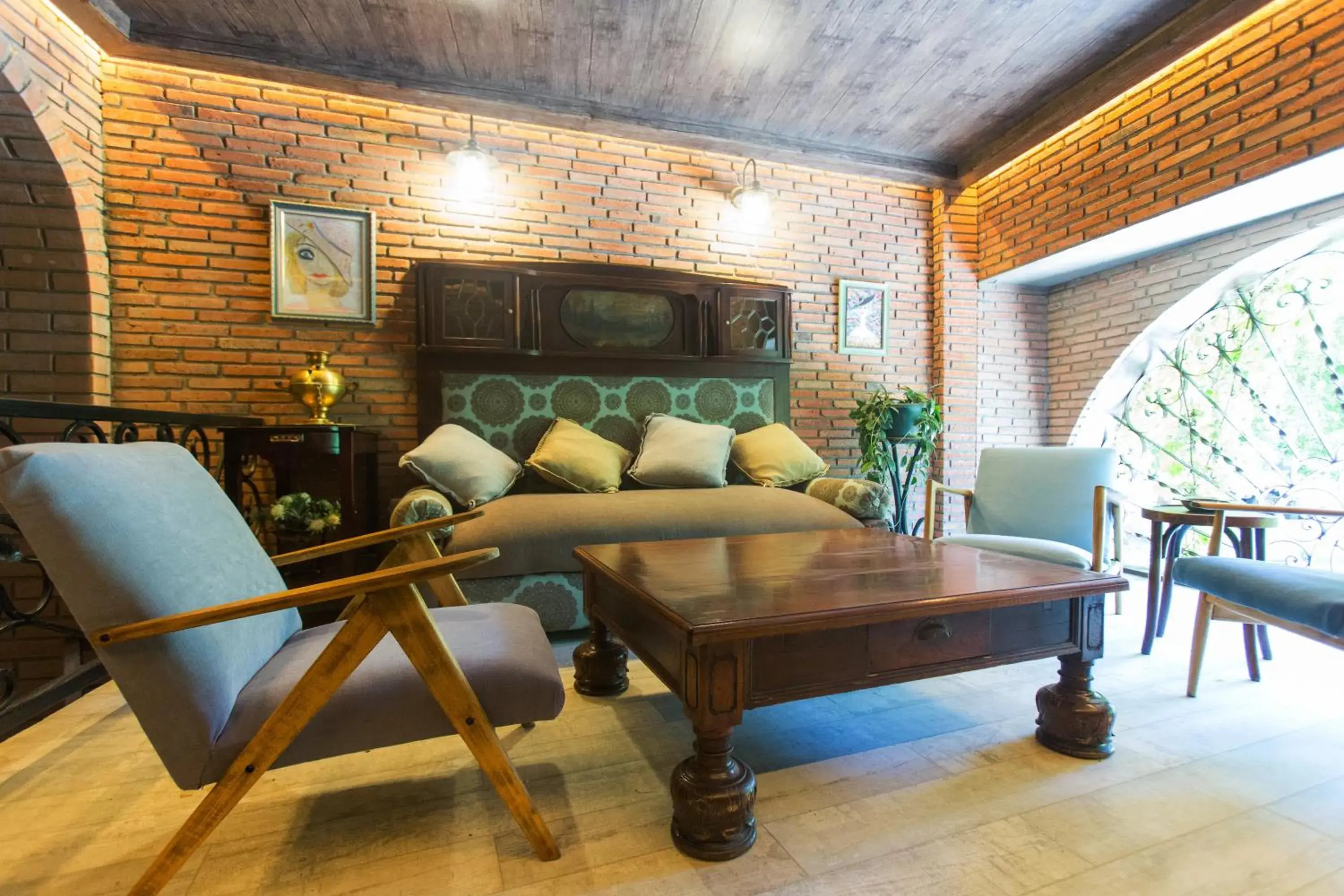 Lounge or bar in Bloom Boutique Hotel Lounge or bar in Bloom Boutique Hotel