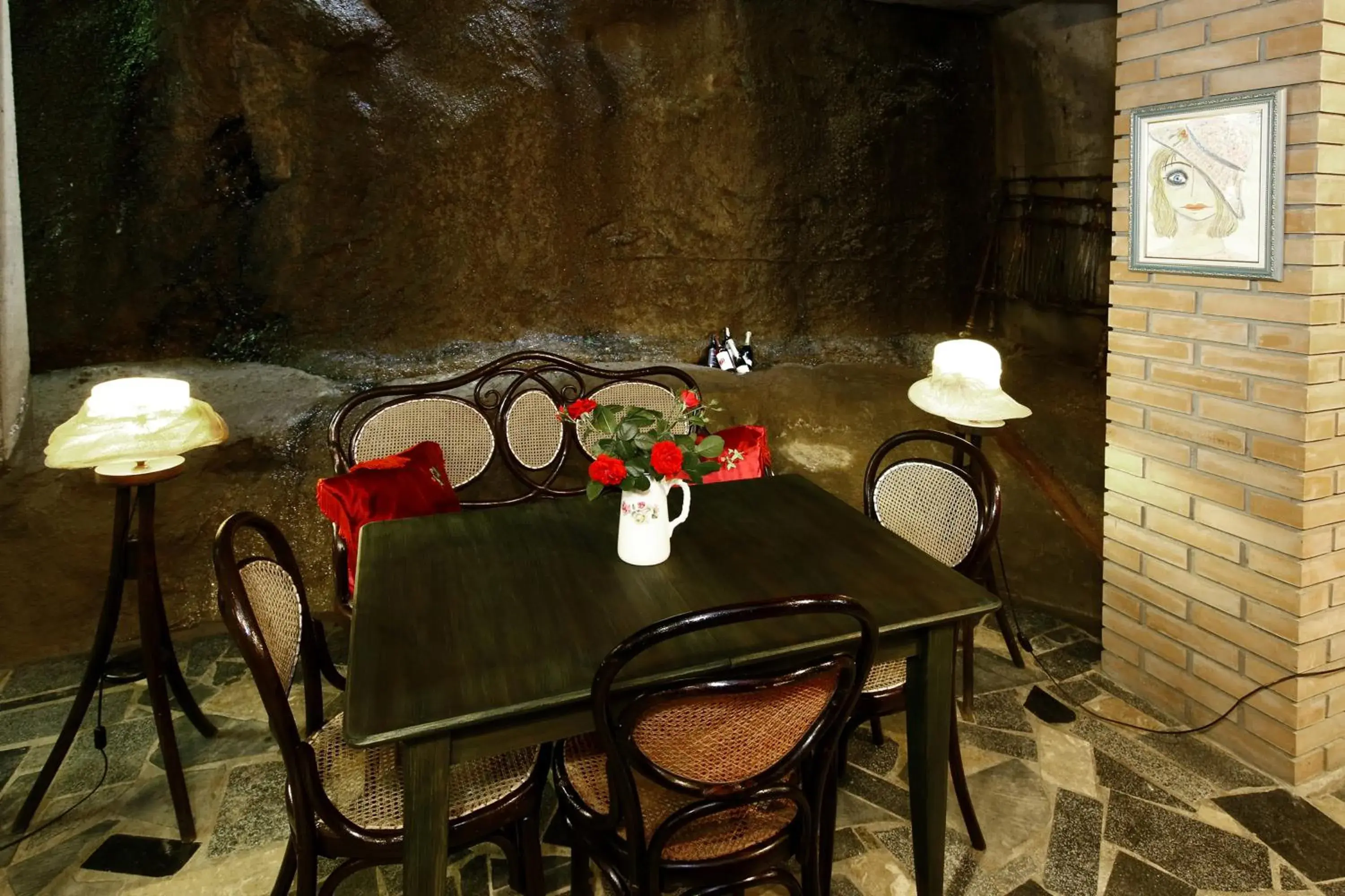 Restaurant/places to eat in Bloom Boutique Hotel Restaurant/places to eat in Bloom Boutique Hotel