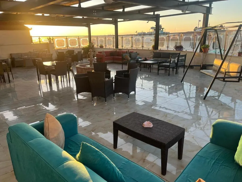Suzan Hotel Apartments