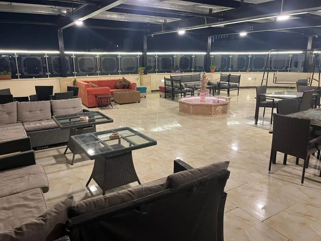Suzan Hotel Apartments