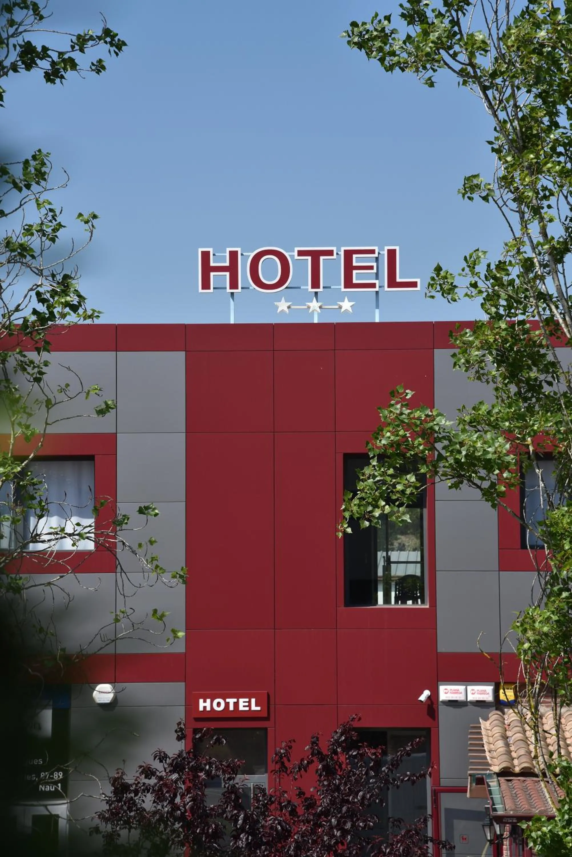 Facade/entrance in Hotel Julimar