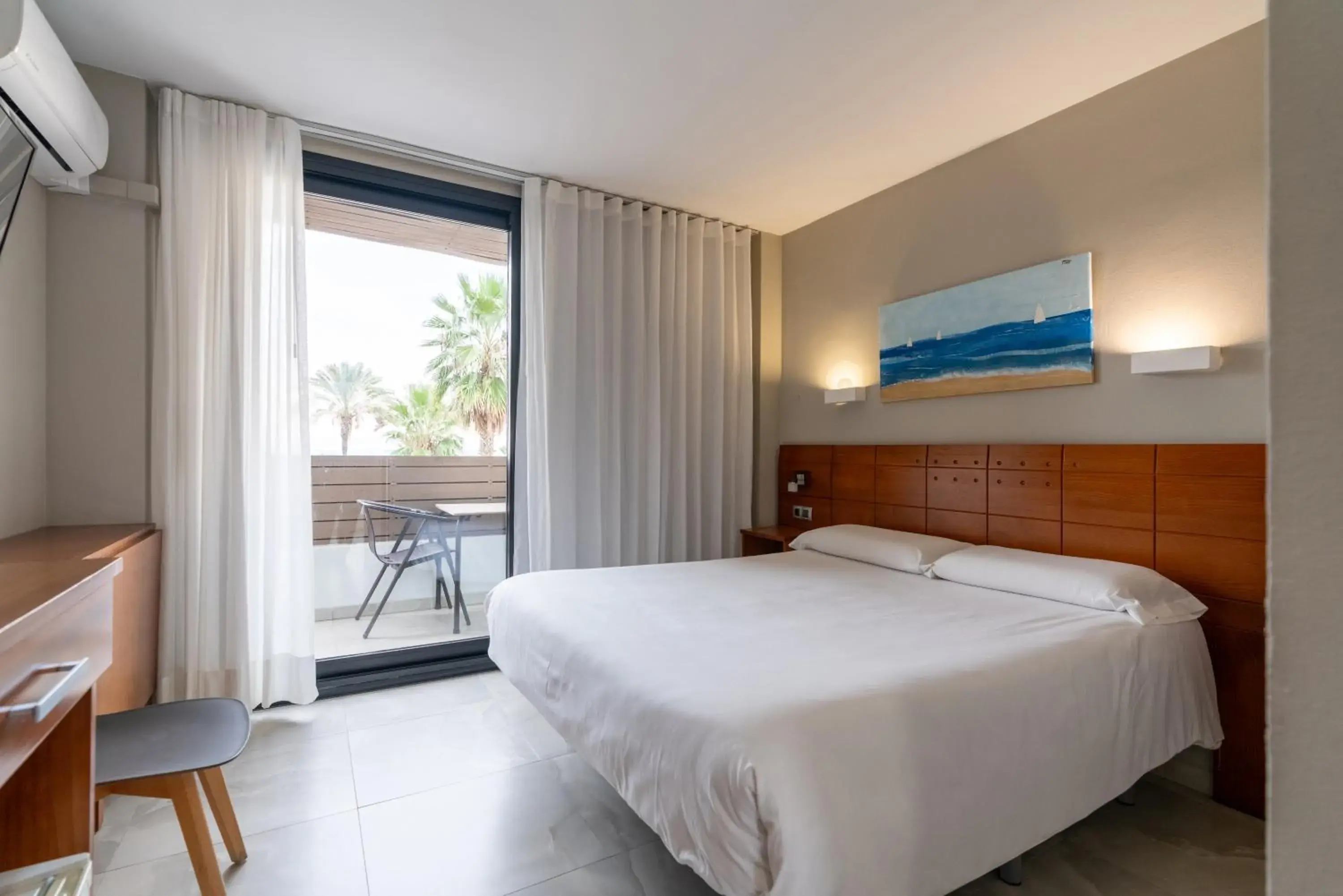 Double Room with Sea View in Hotel Costa Azahar Double Room with Sea View in Hotel Costa Azahar