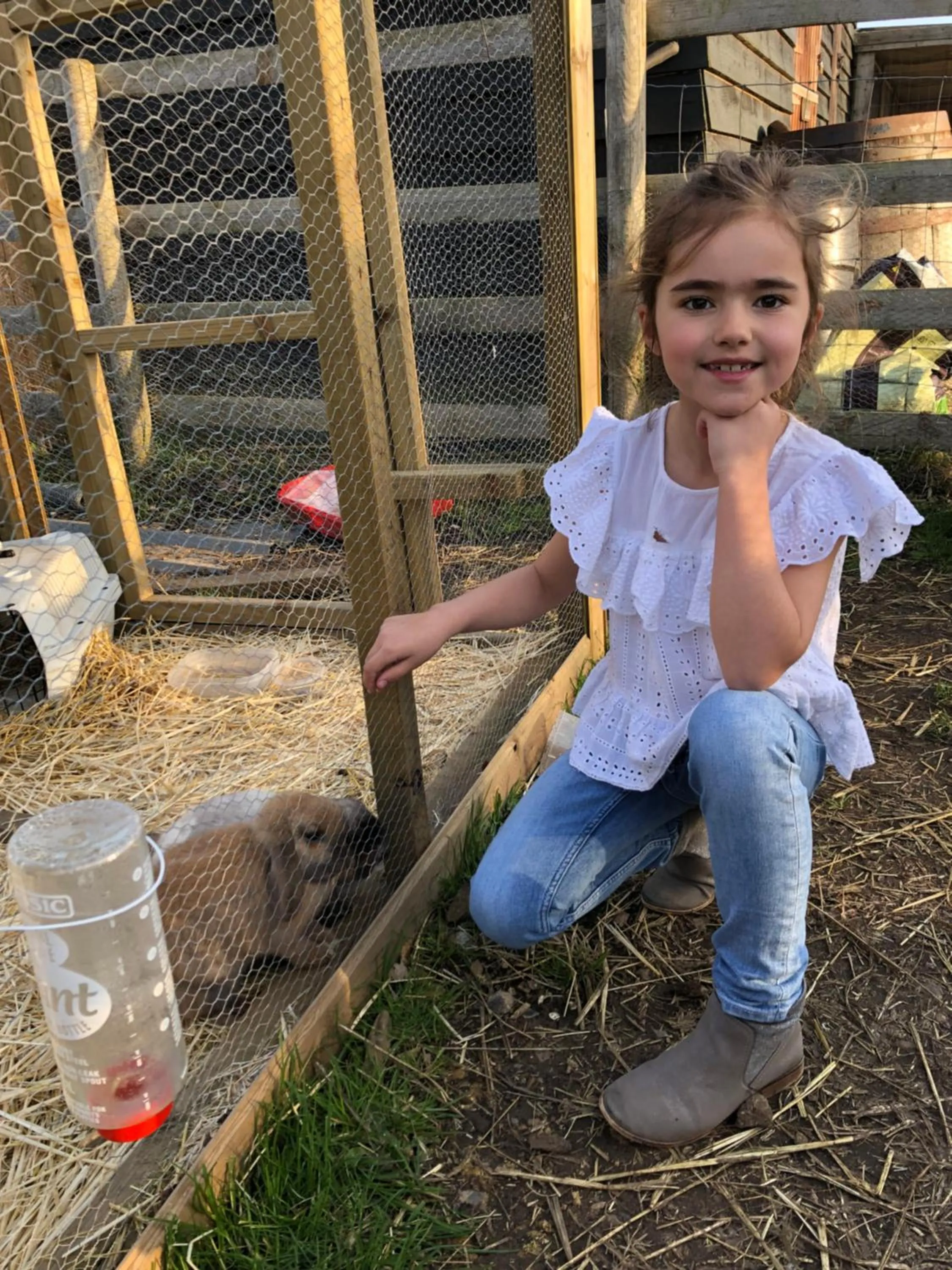 Animals in Willow Court Farm Studio East & Petting Farm, 8 mins to Legoland & Windsor, 15 mins to Lapland UK