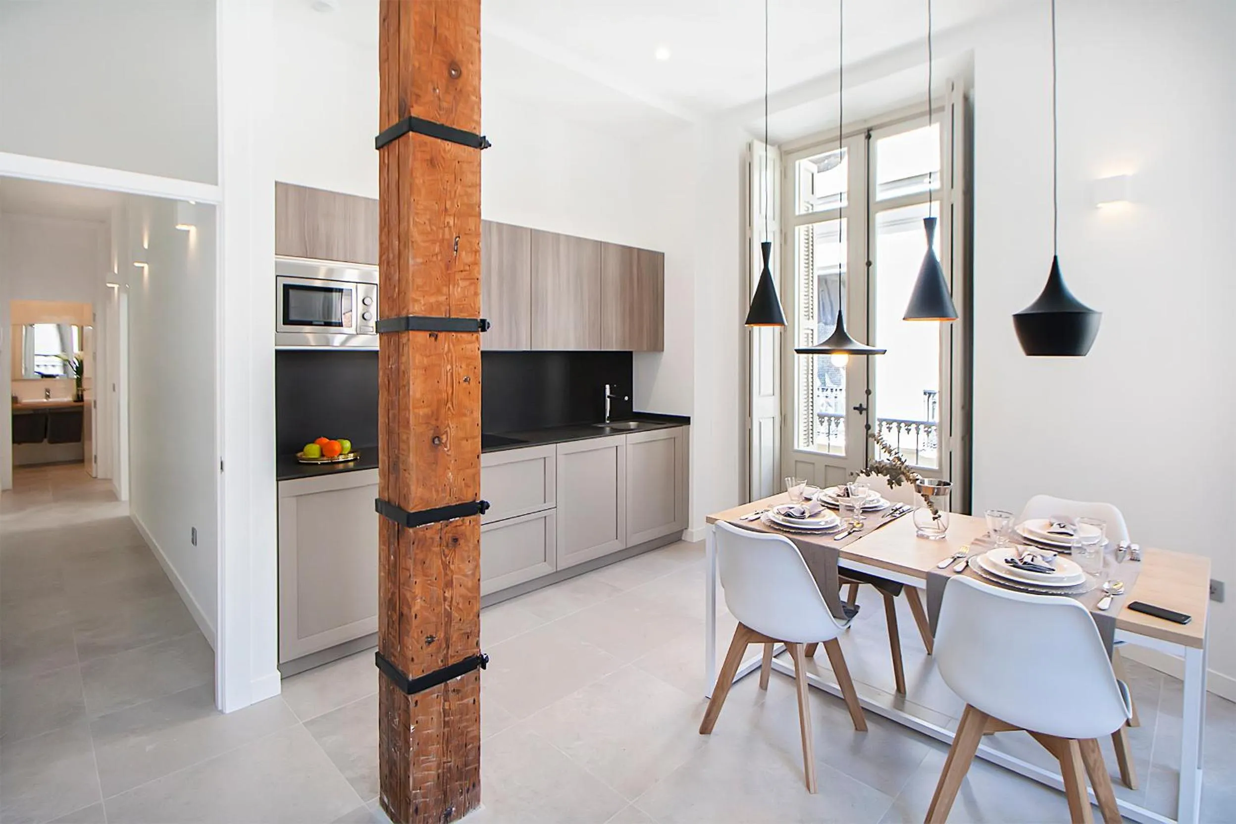 Dining area in iloftmalaga Premium Centro Histórico