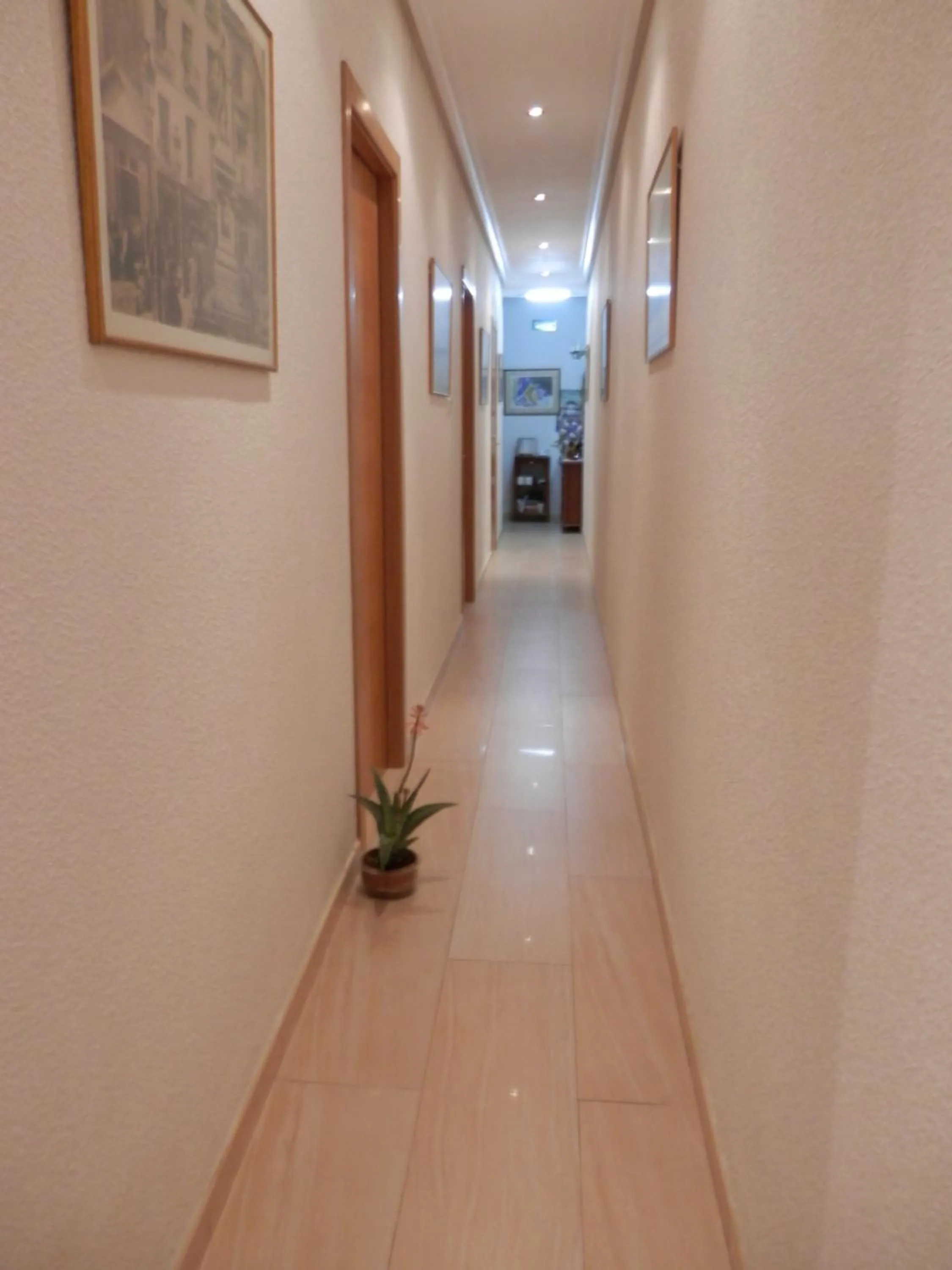 Facade/entrance in Hostal del Pez Azul