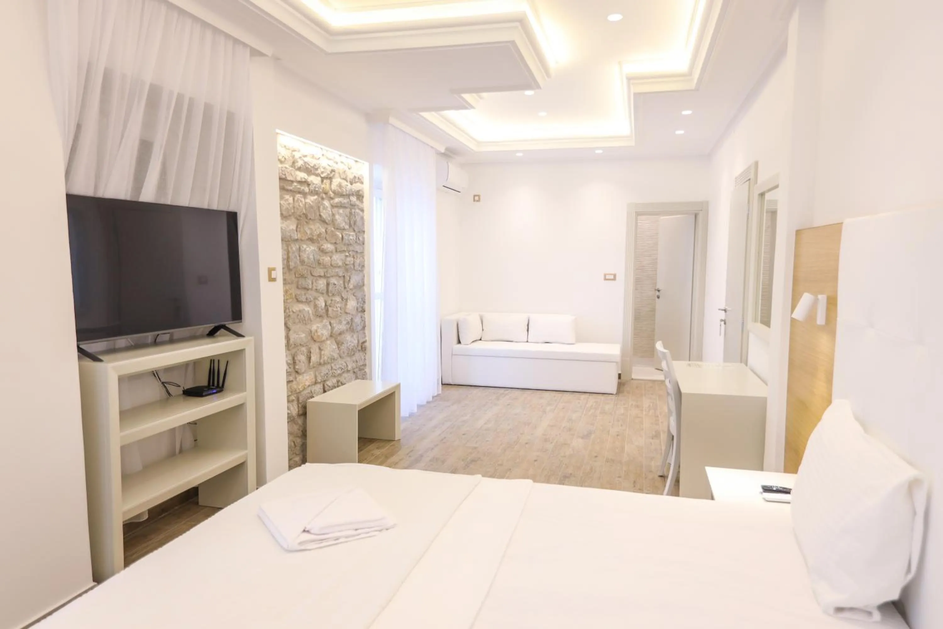 Photo of the whole room, Bed in Hotel RR