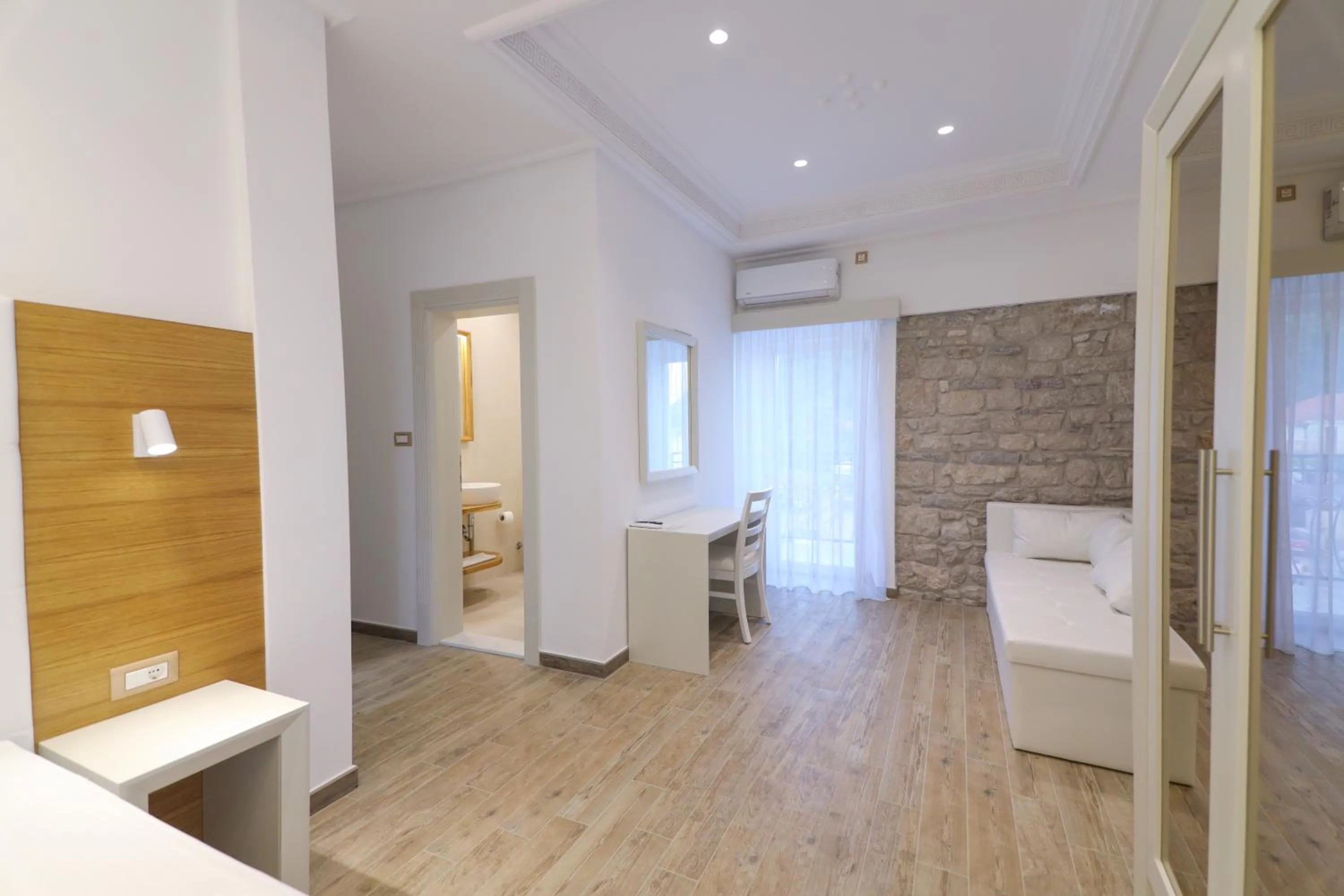 Bedroom in Hotel RR