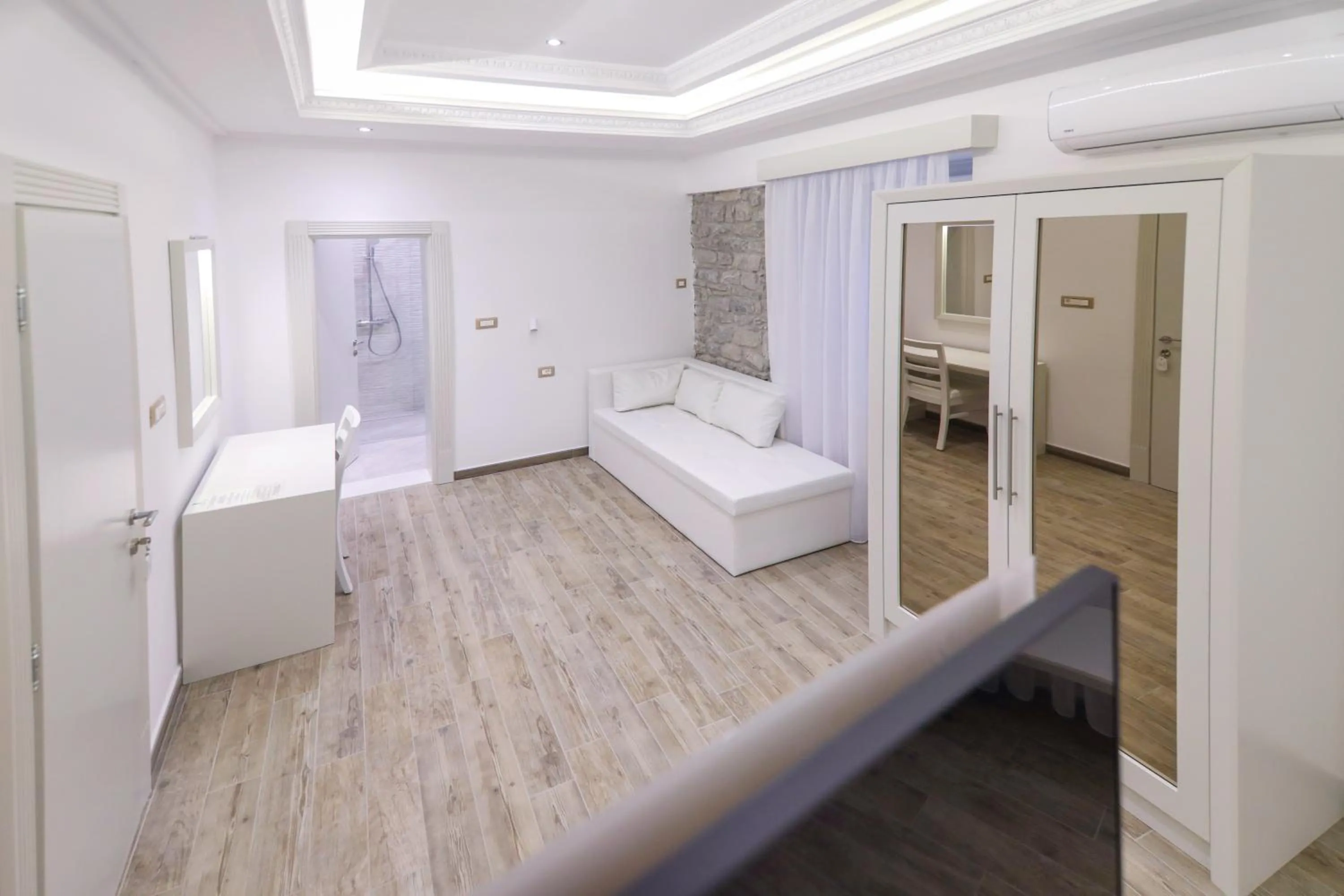 Bedroom, Bed in Hotel RR