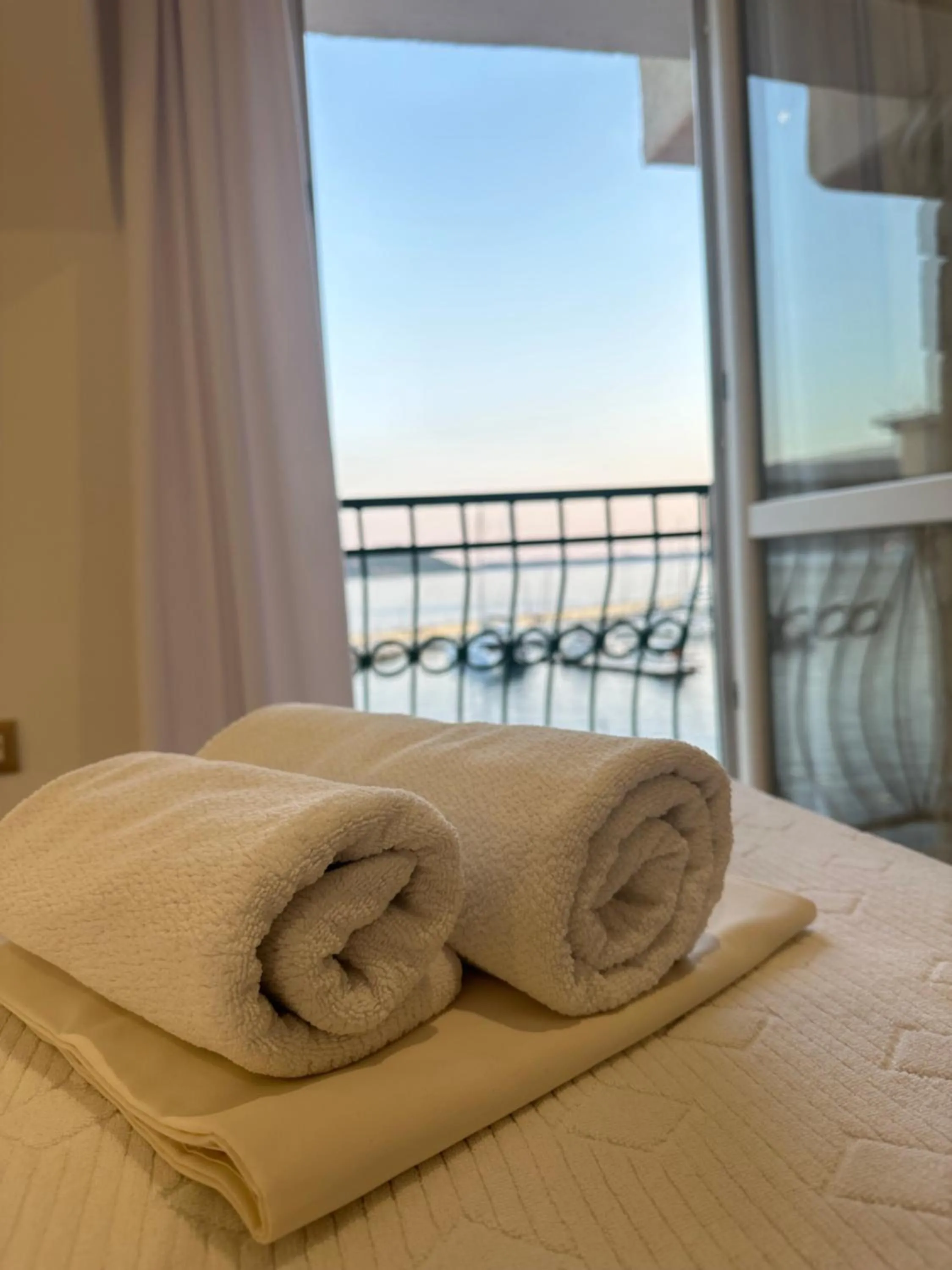 Other, Bed in Hotel RR