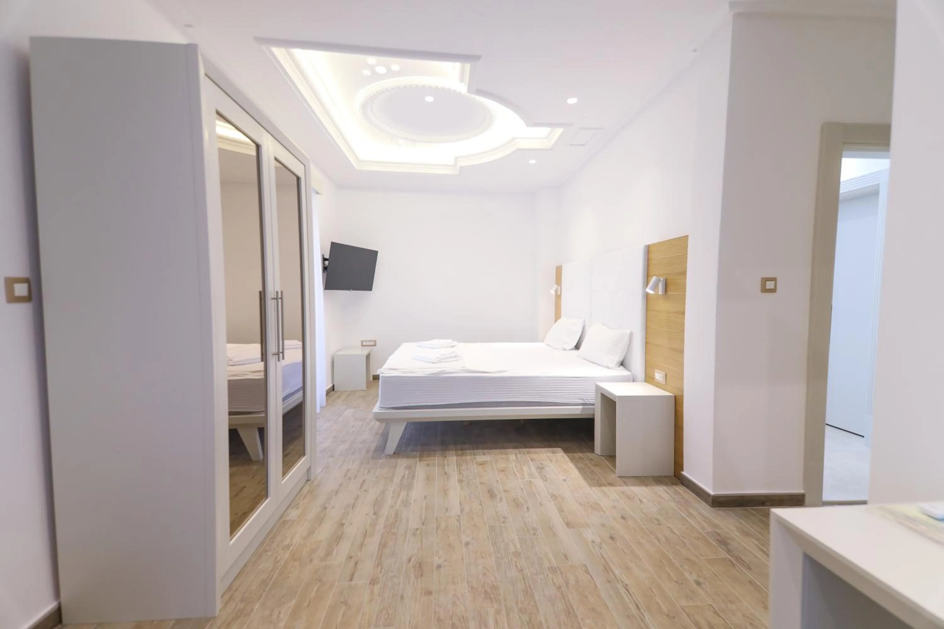 Photo of the whole room, Bed in Hotel RR