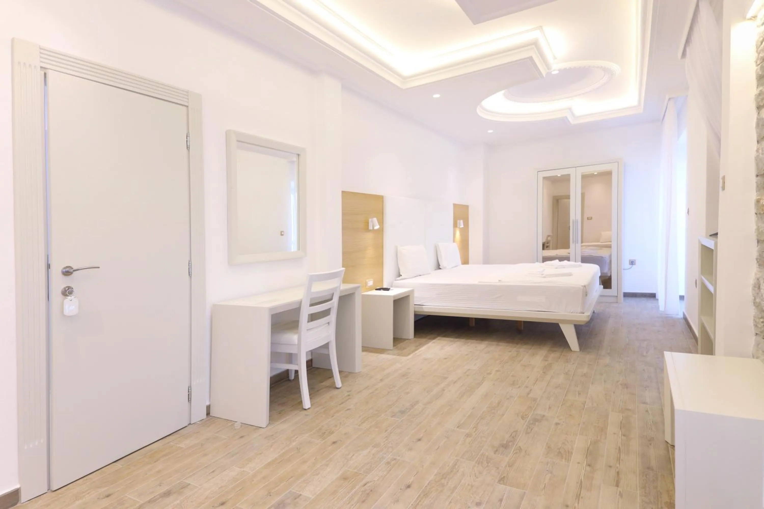 Photo of the whole room, Bed in Hotel RR