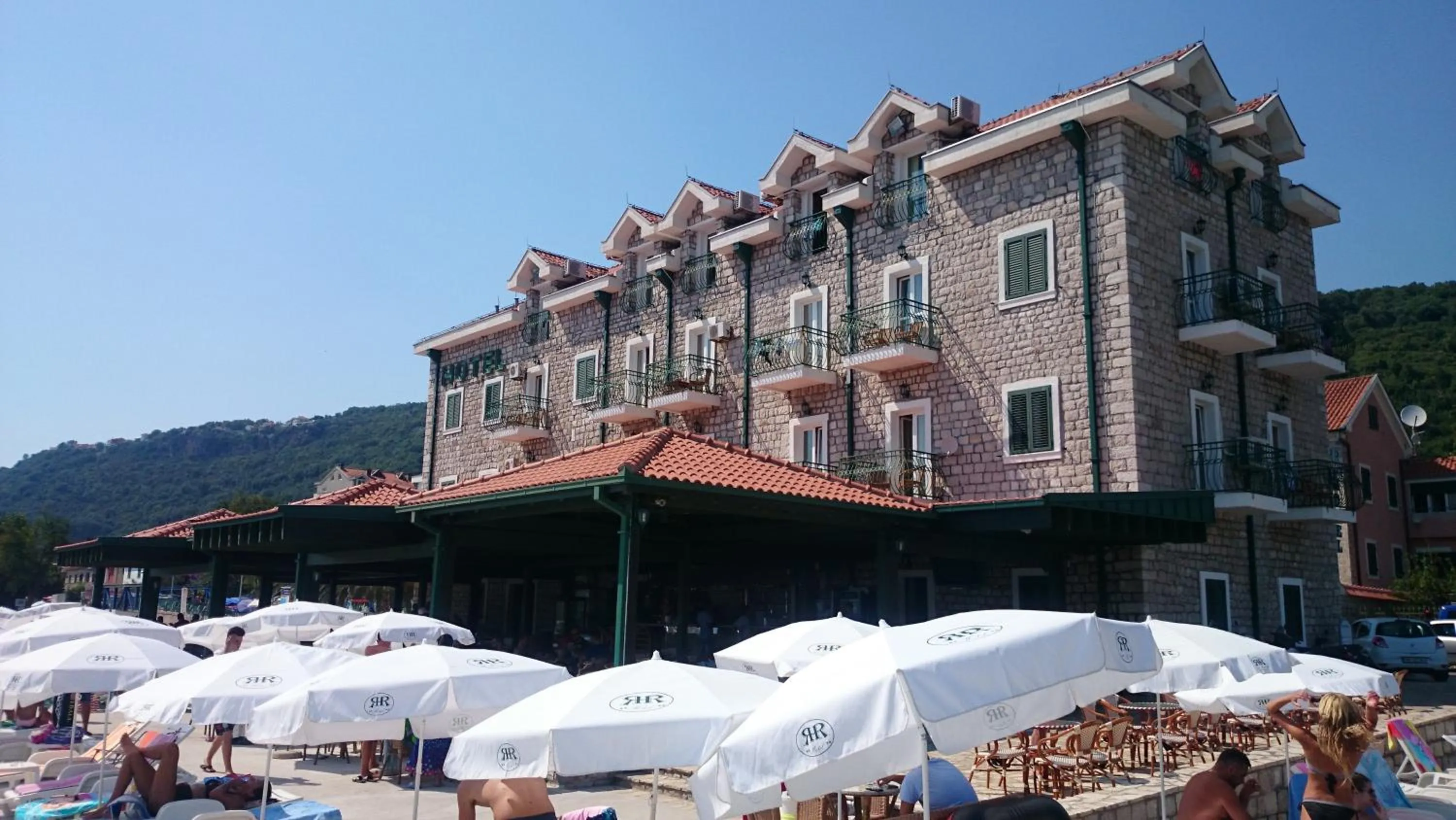 Facade/entrance in Hotel RR