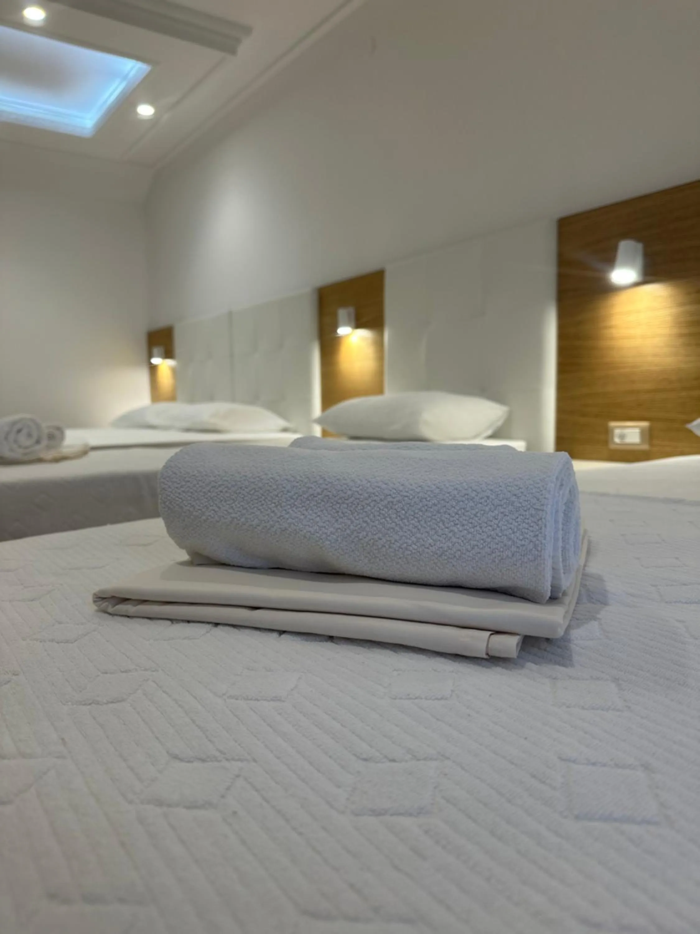 Other, Bed in Hotel RR