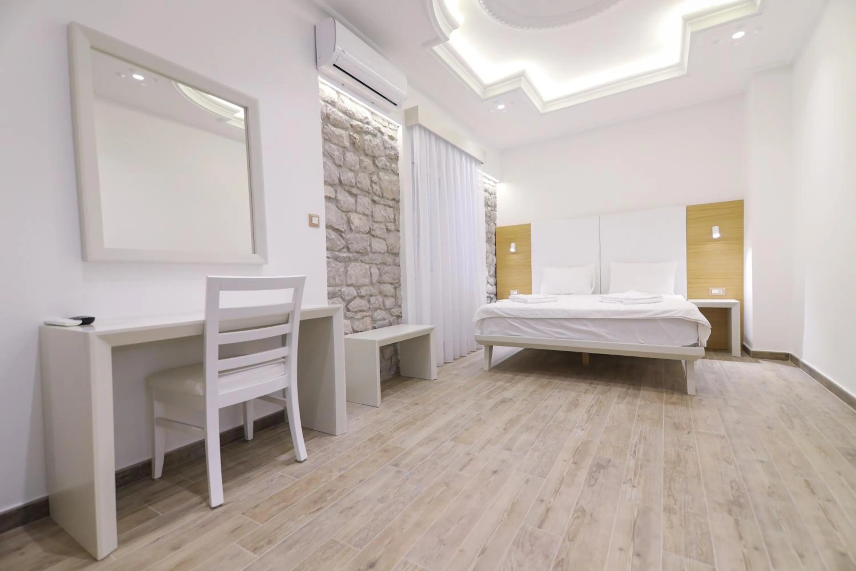 Photo of the whole room, Bed in Hotel RR