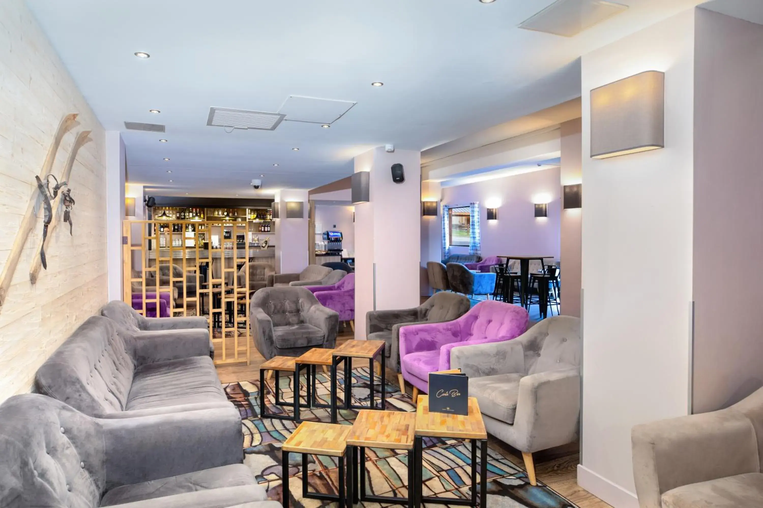 Lounge or bar in SOWELL Family Valfrejus Lounge or bar in SOWELL Family Valfrejus