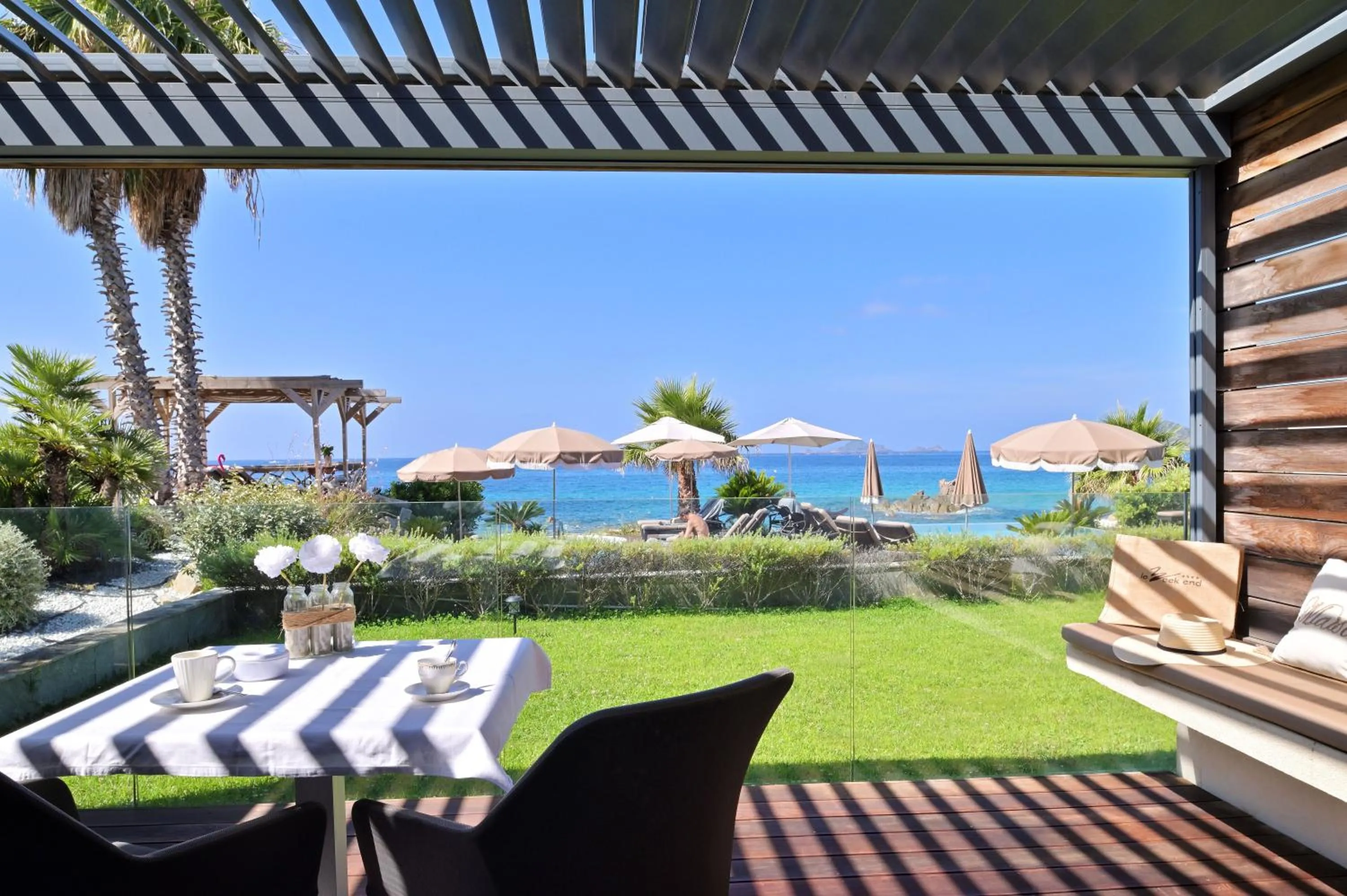 Balcony/Terrace in Hôtel Le Week end