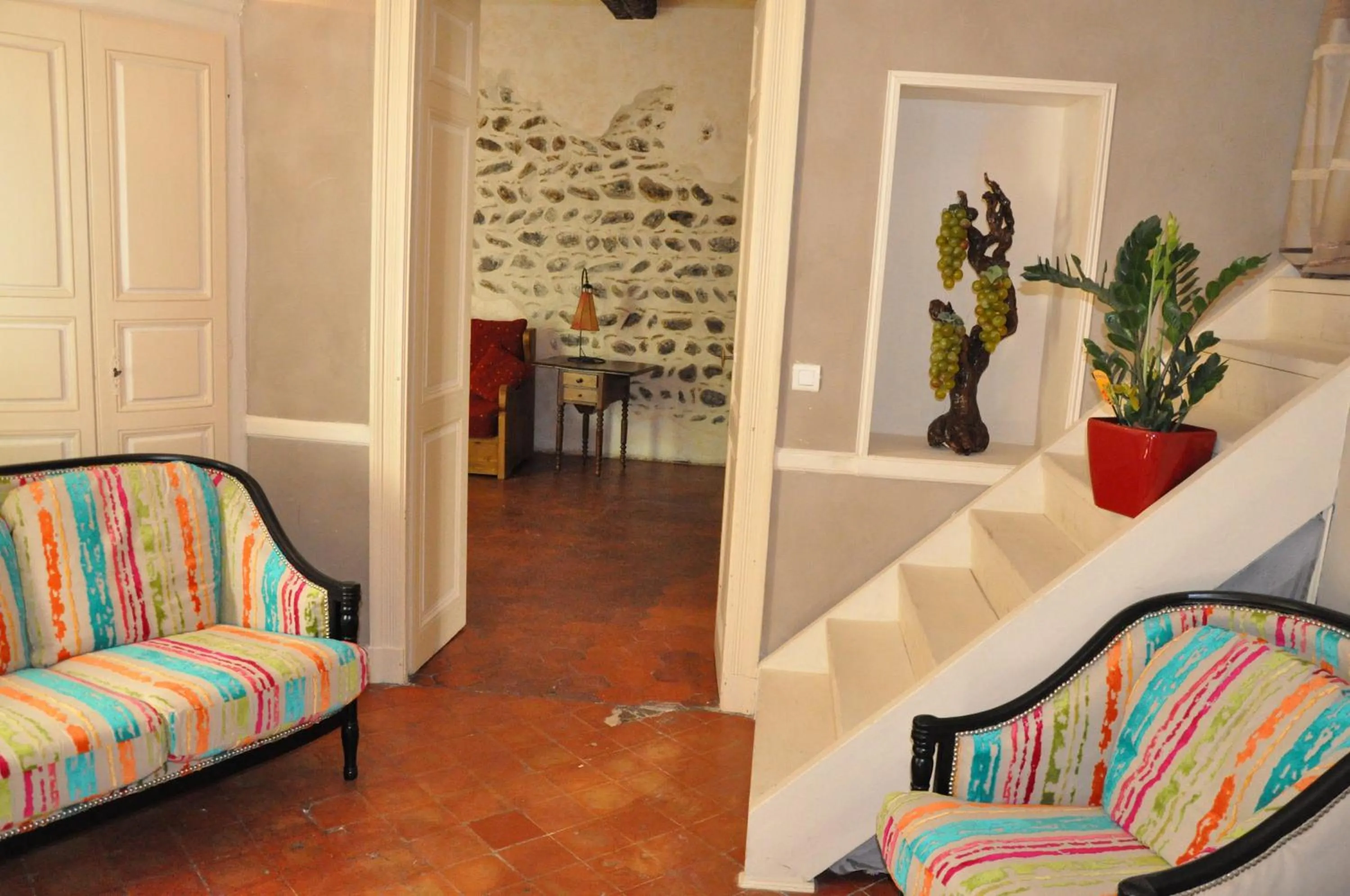 Communal lounge/ TV room in La Tour Du Terroir