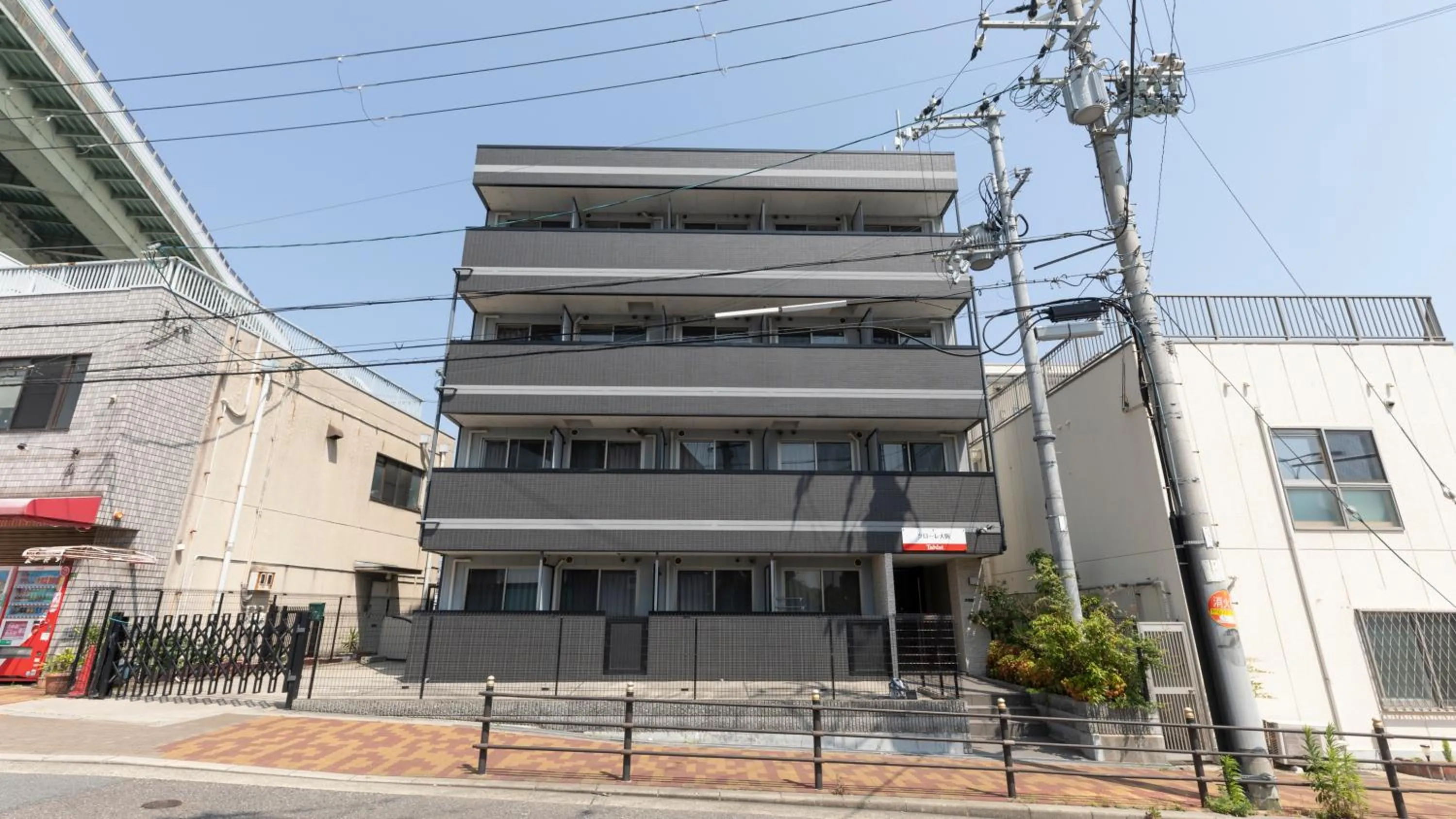Property building in Tabist Gloire Osaka