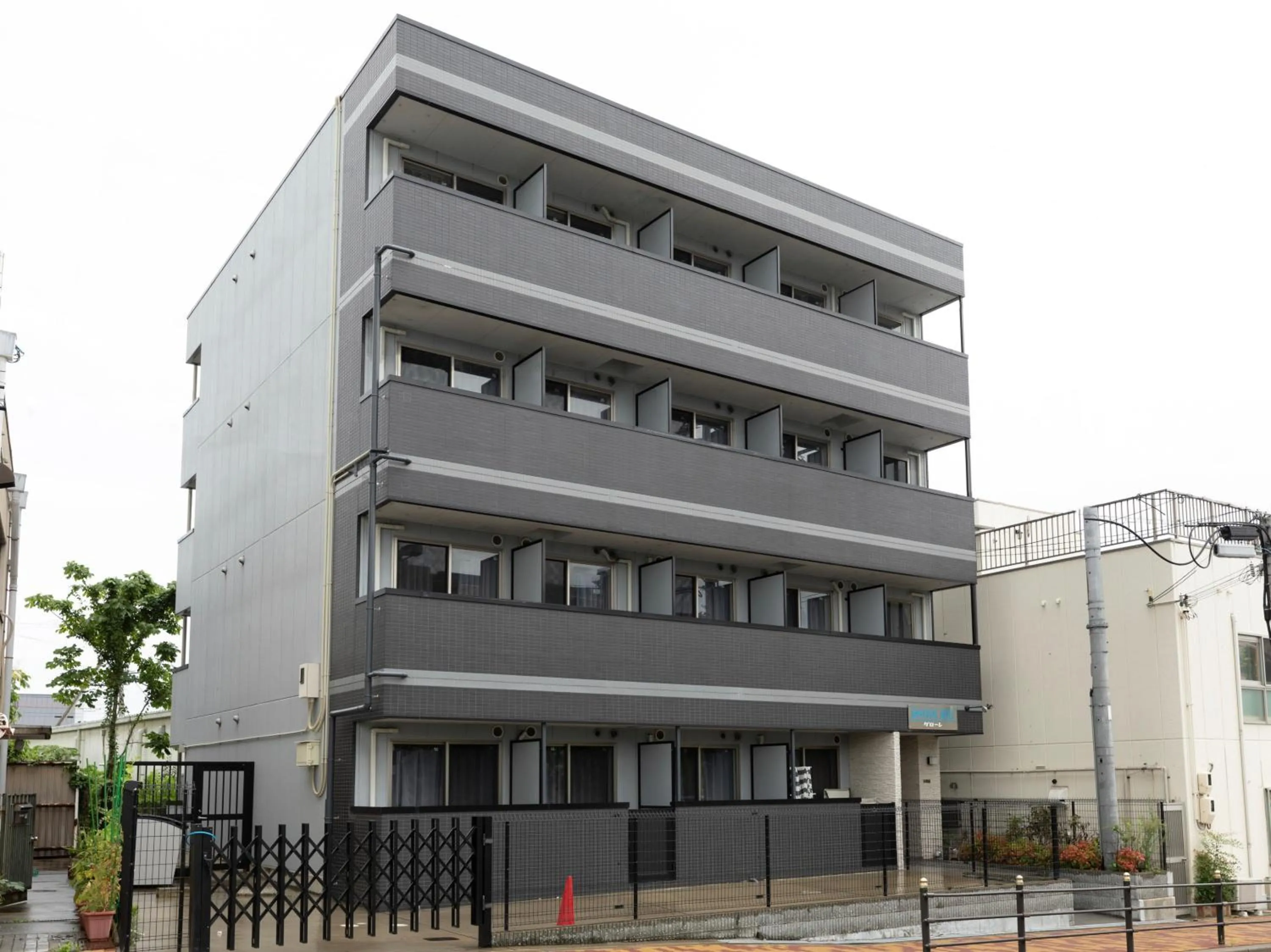 Property building in Tabist Gloire Osaka