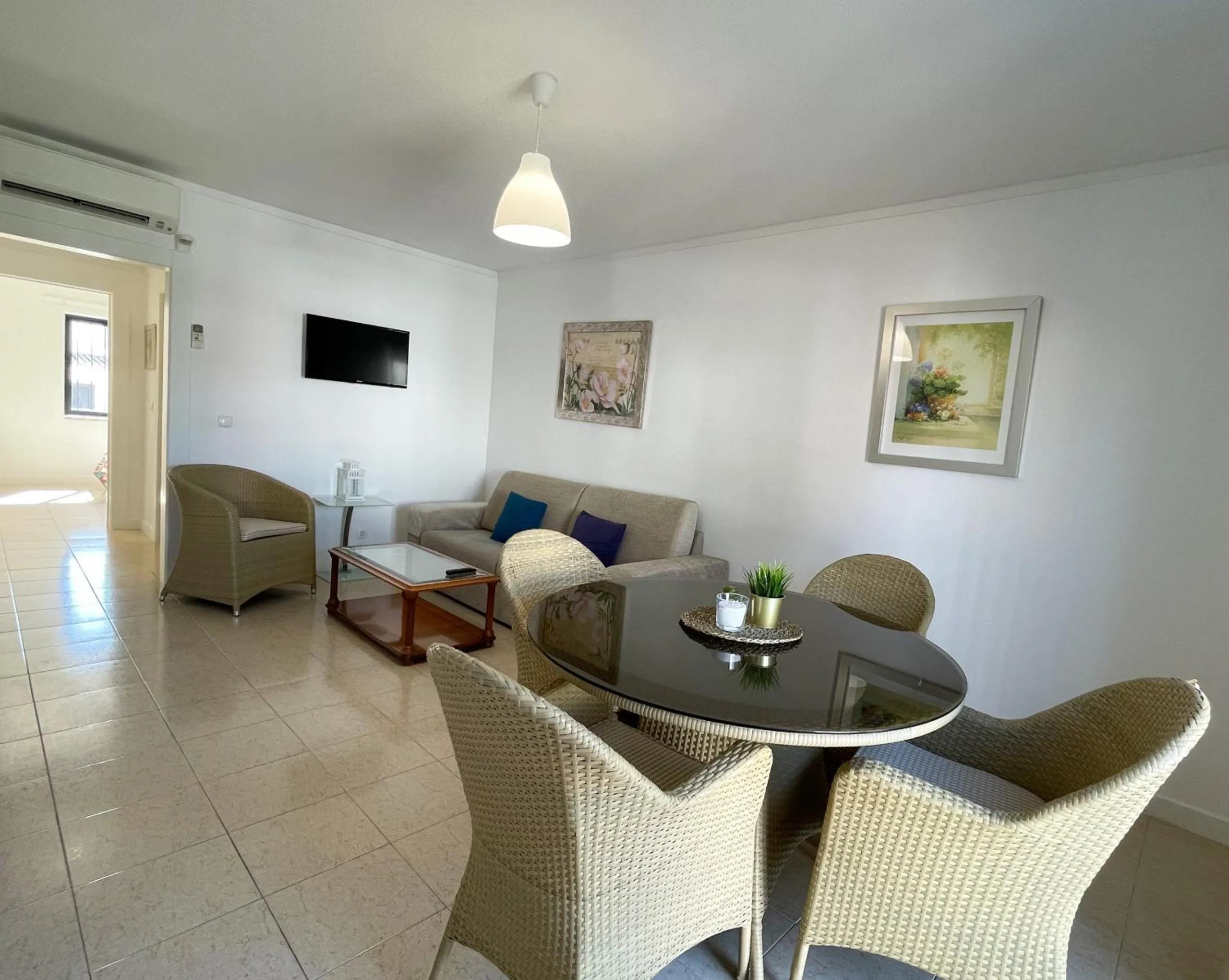 Communal lounge/ TV room in Mouraliz Apartments by HD PROPERTIES - Vilamoura Marina