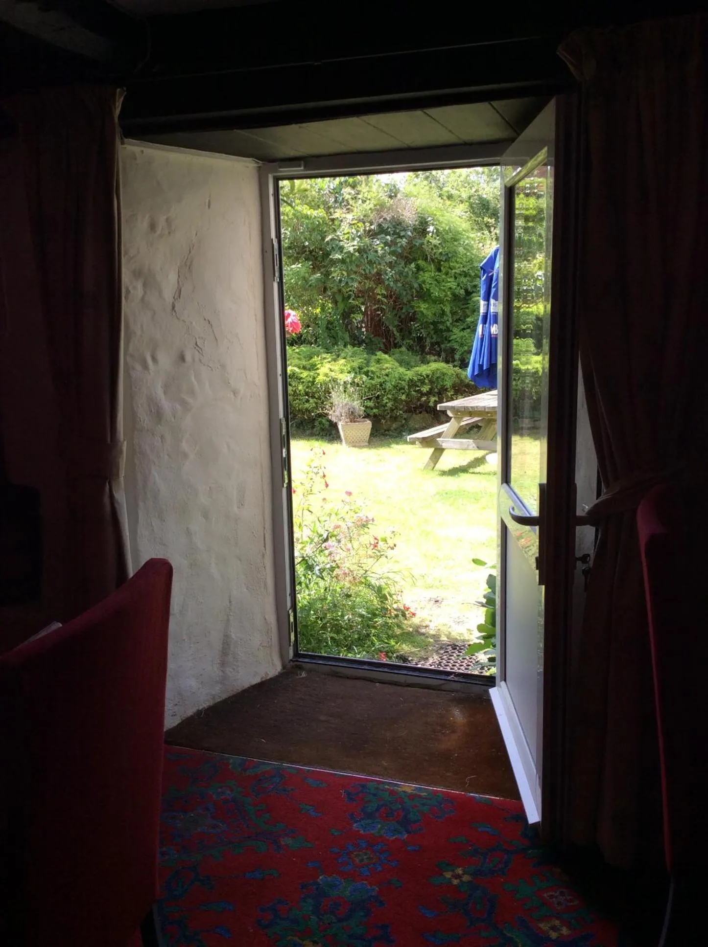 Restaurant/places to eat in The Old Pound Inn