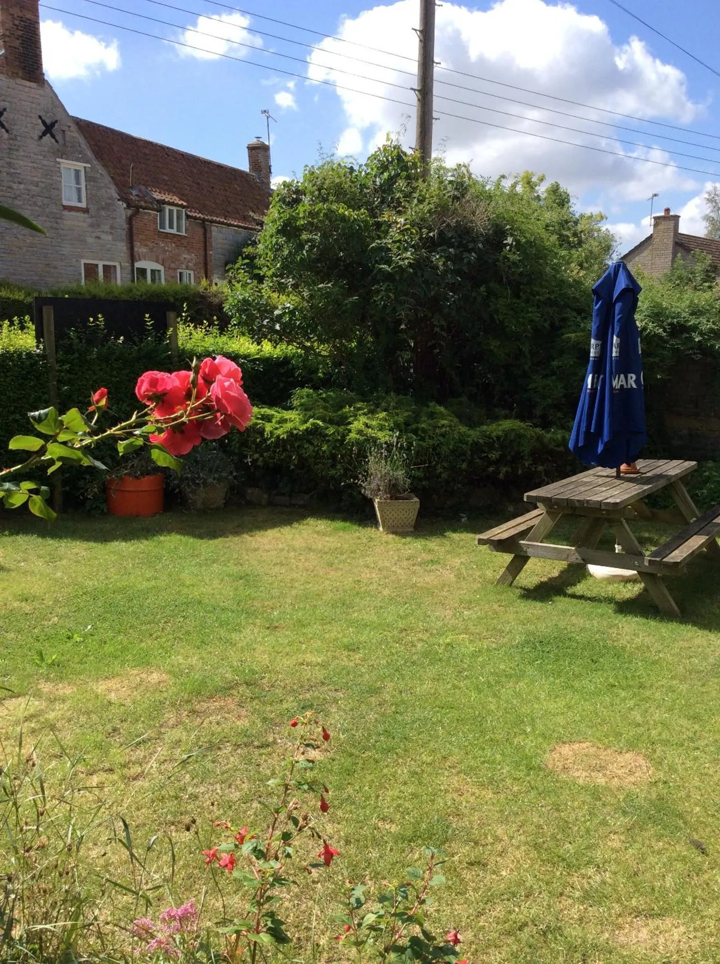 Property building in The Old Pound Inn