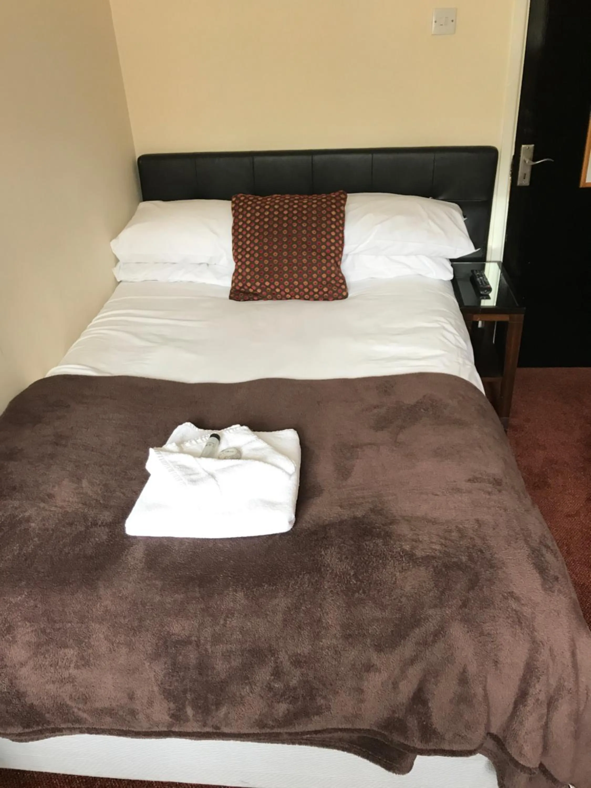 Bedroom, Bed in The Old Pound Inn