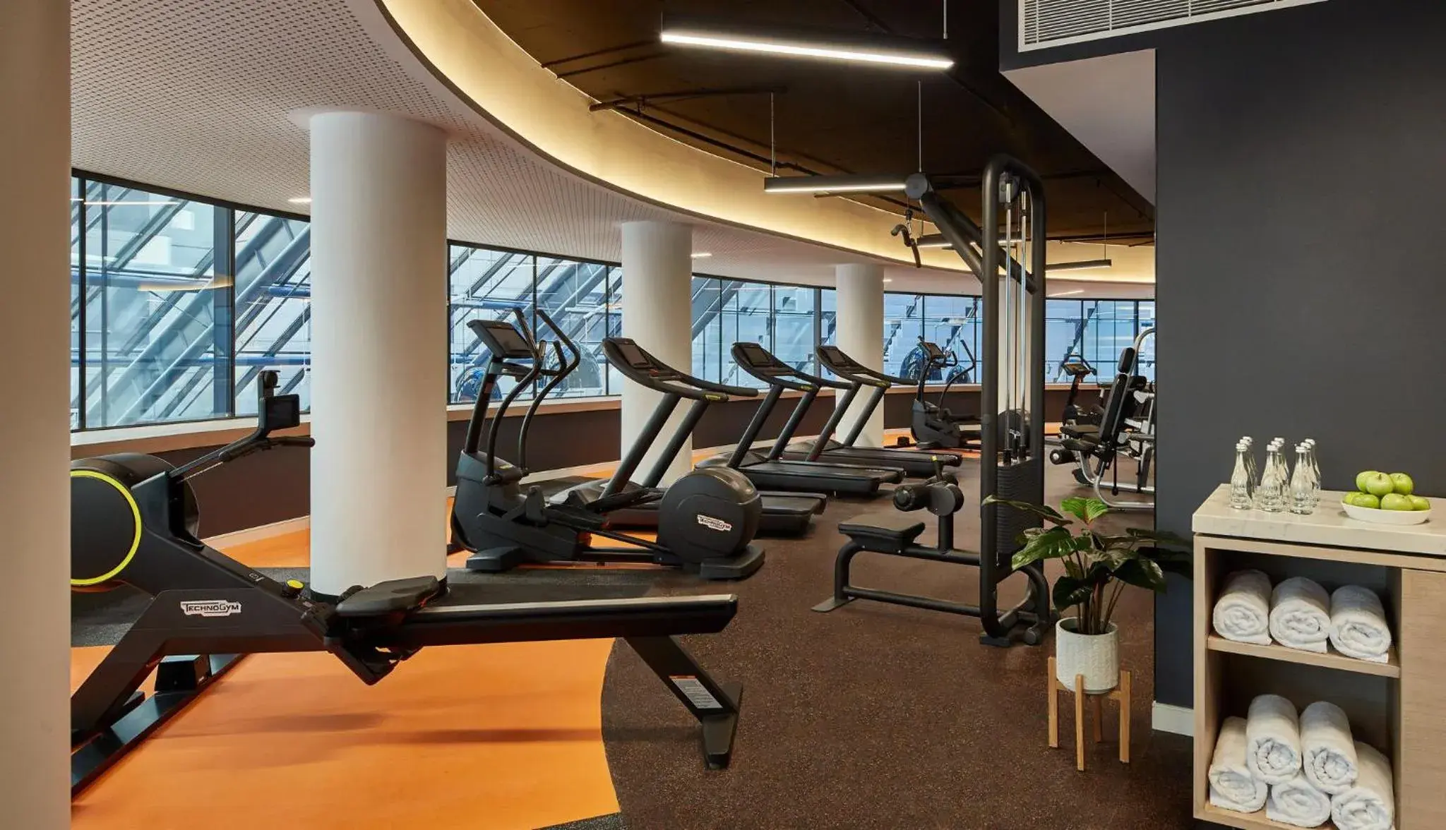 Fitness centre/facilities in Crowne Plaza Melbourne by IHG Fitness centre/facilities in Crowne Plaza Melbourne by IHG