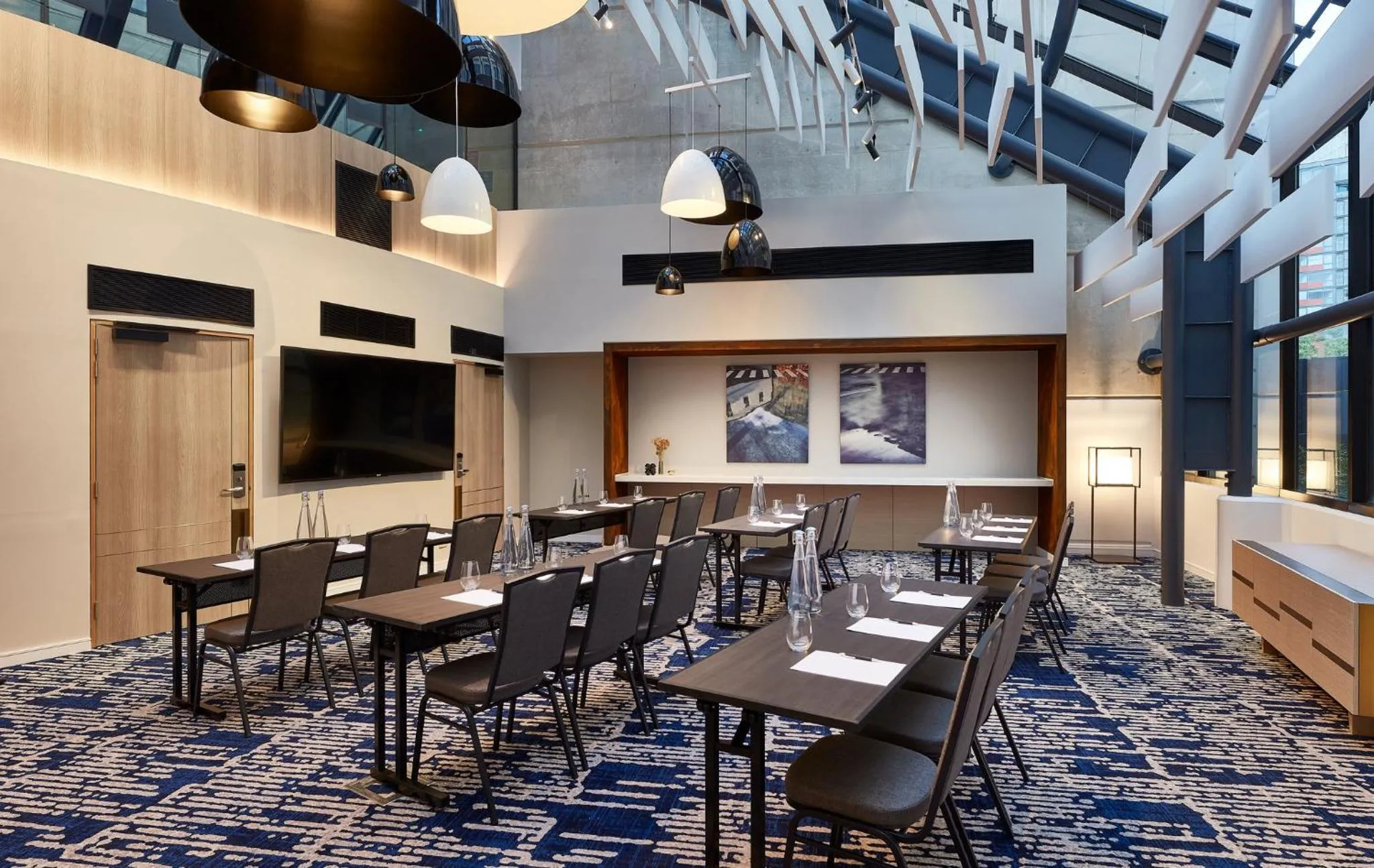 Meeting/conference room in Crowne Plaza Melbourne by IHG