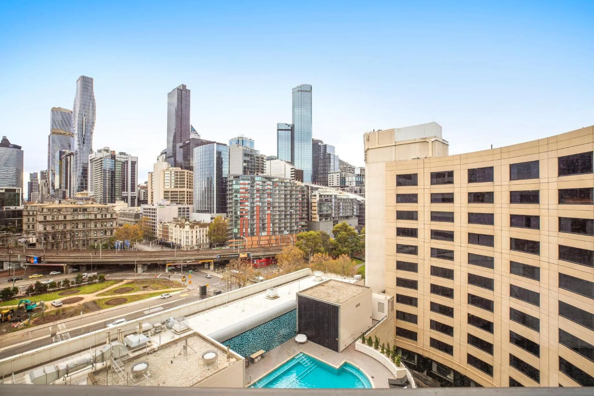 Photo of the whole room in Crowne Plaza Melbourne by IHG