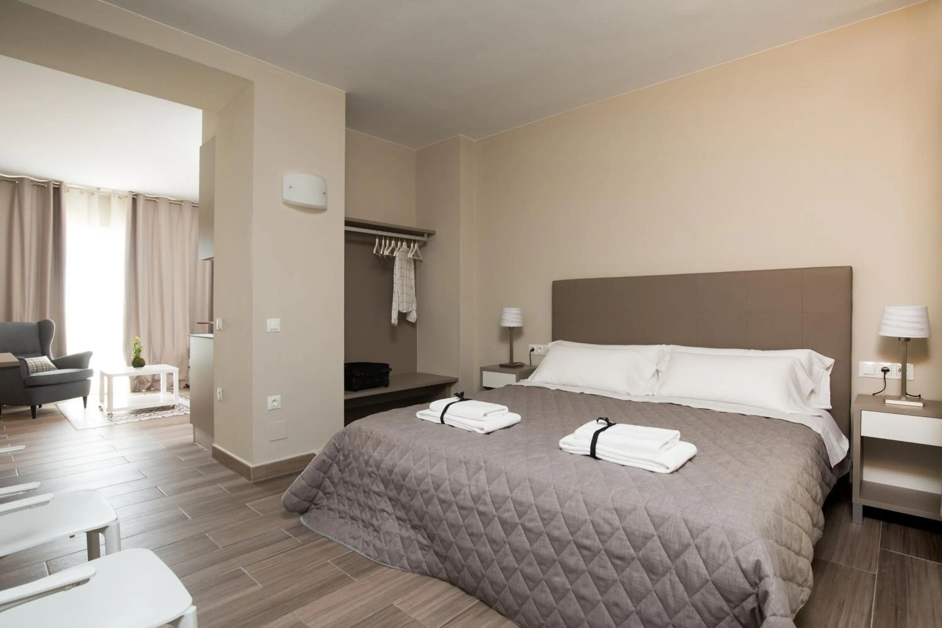 Bed in Flateli 430 BCN