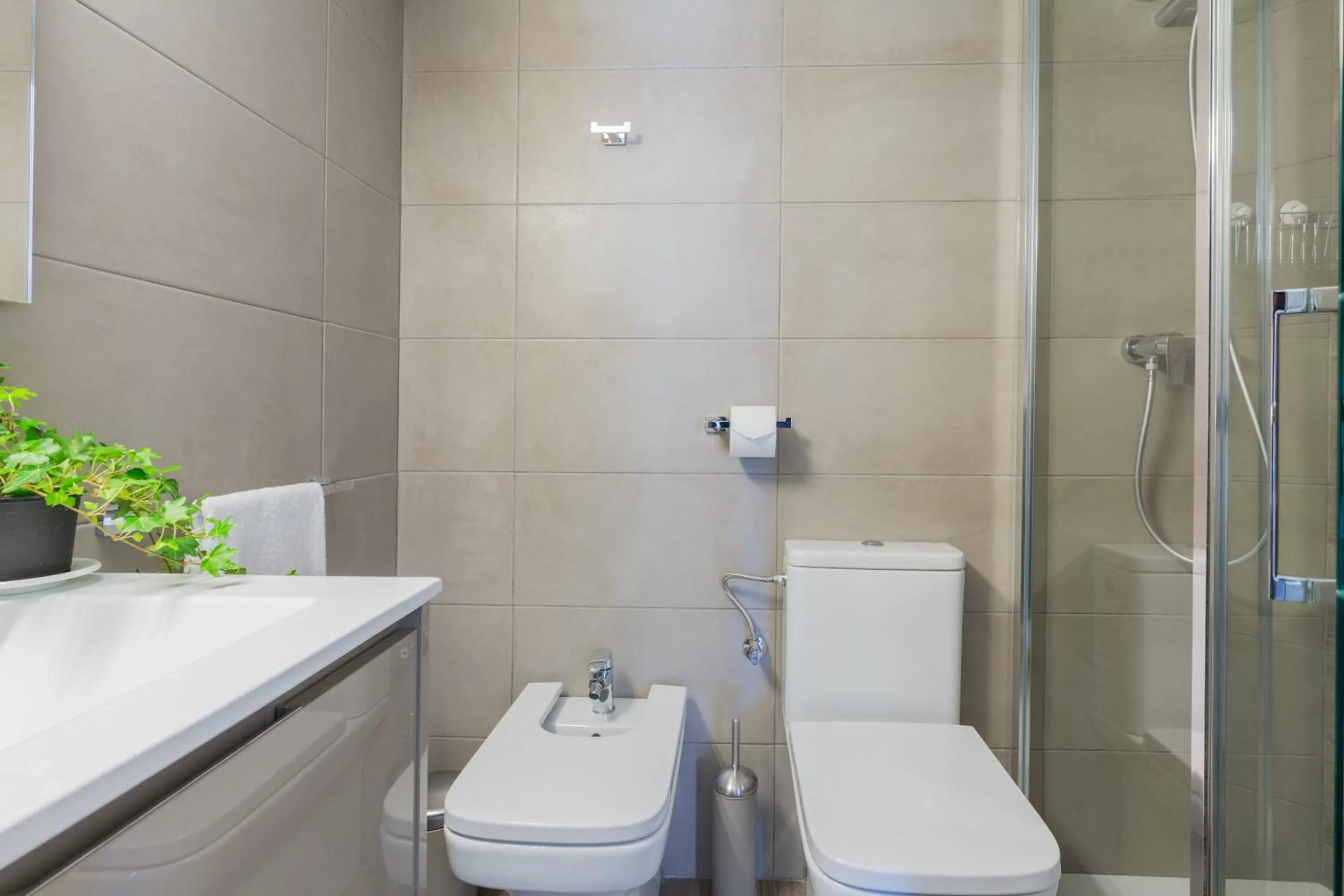 Shower in Flateli 430 BCN