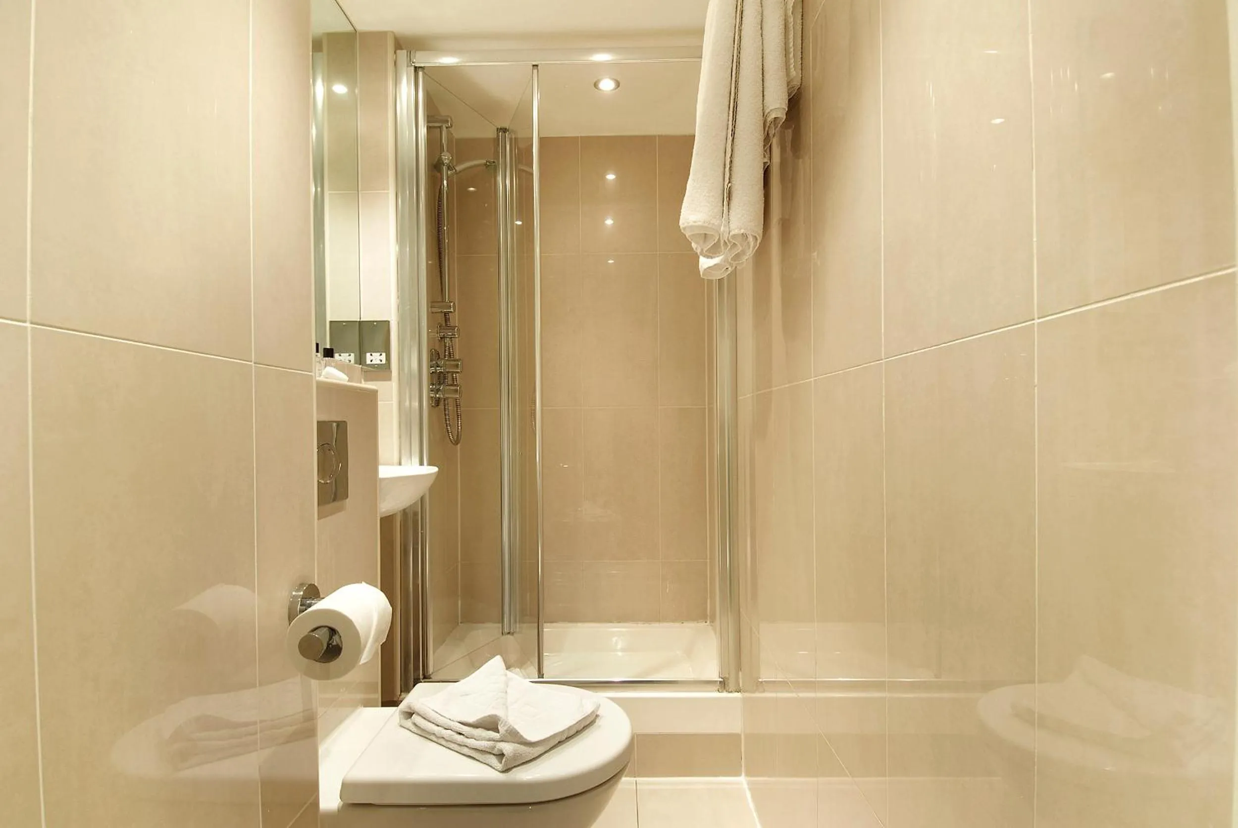 Bathroom in Grand Royale Hyde Park