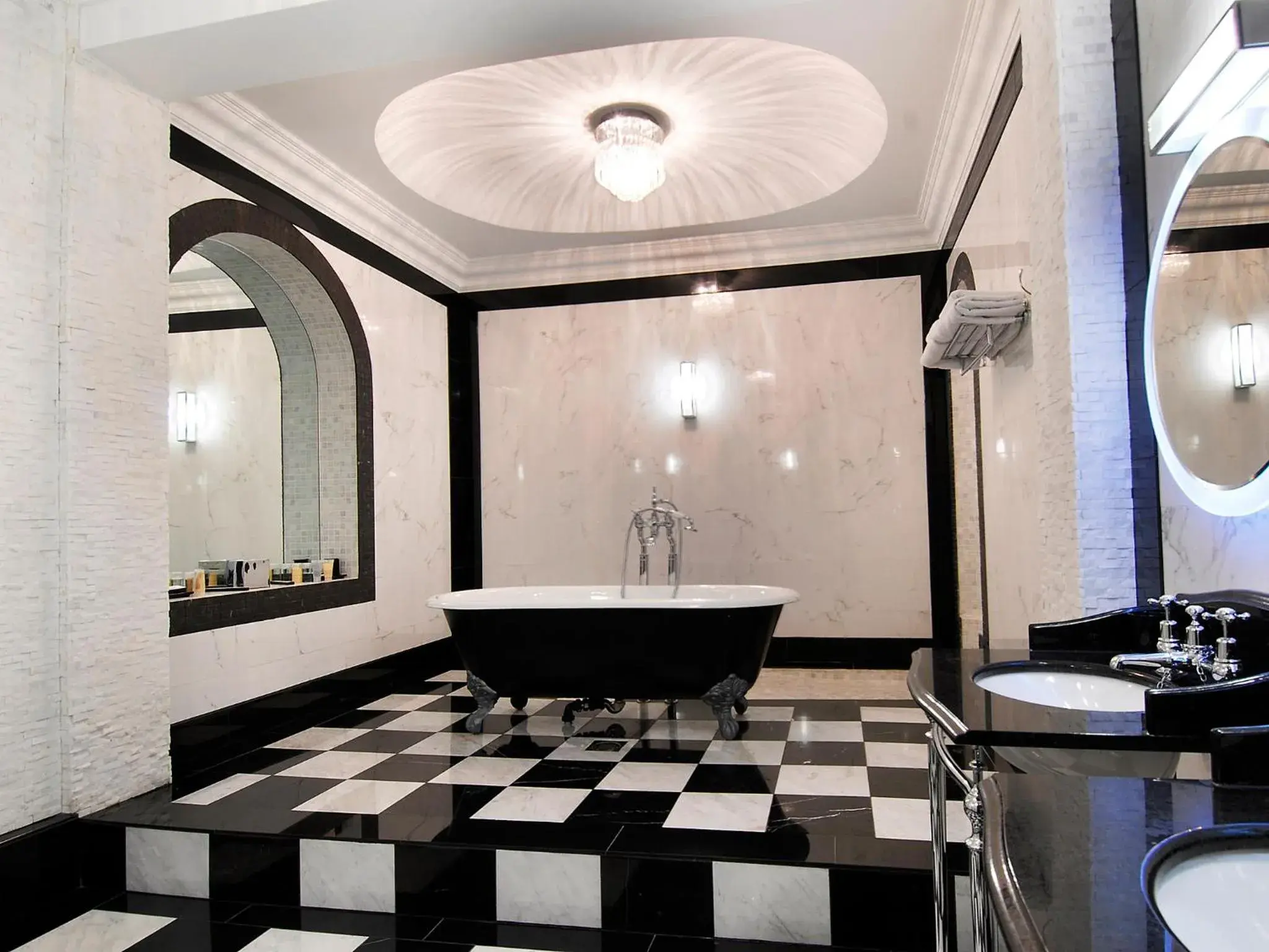 Bathroom in Grand Royale Hyde Park Bathroom in Grand Royale Hyde Park